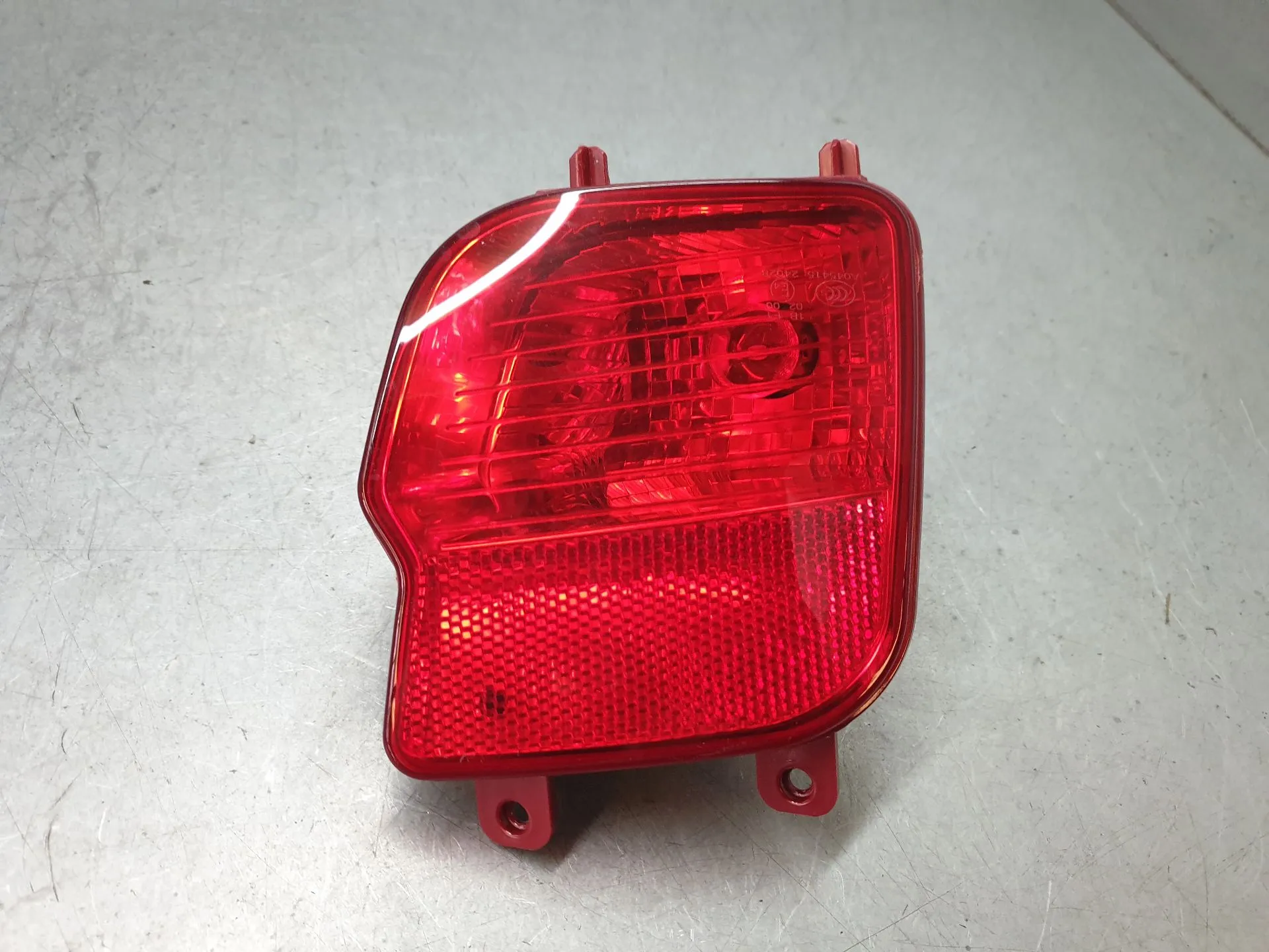 Feu antibrouillard Arrière Gauche PEUGEOT 2008 II (U_)