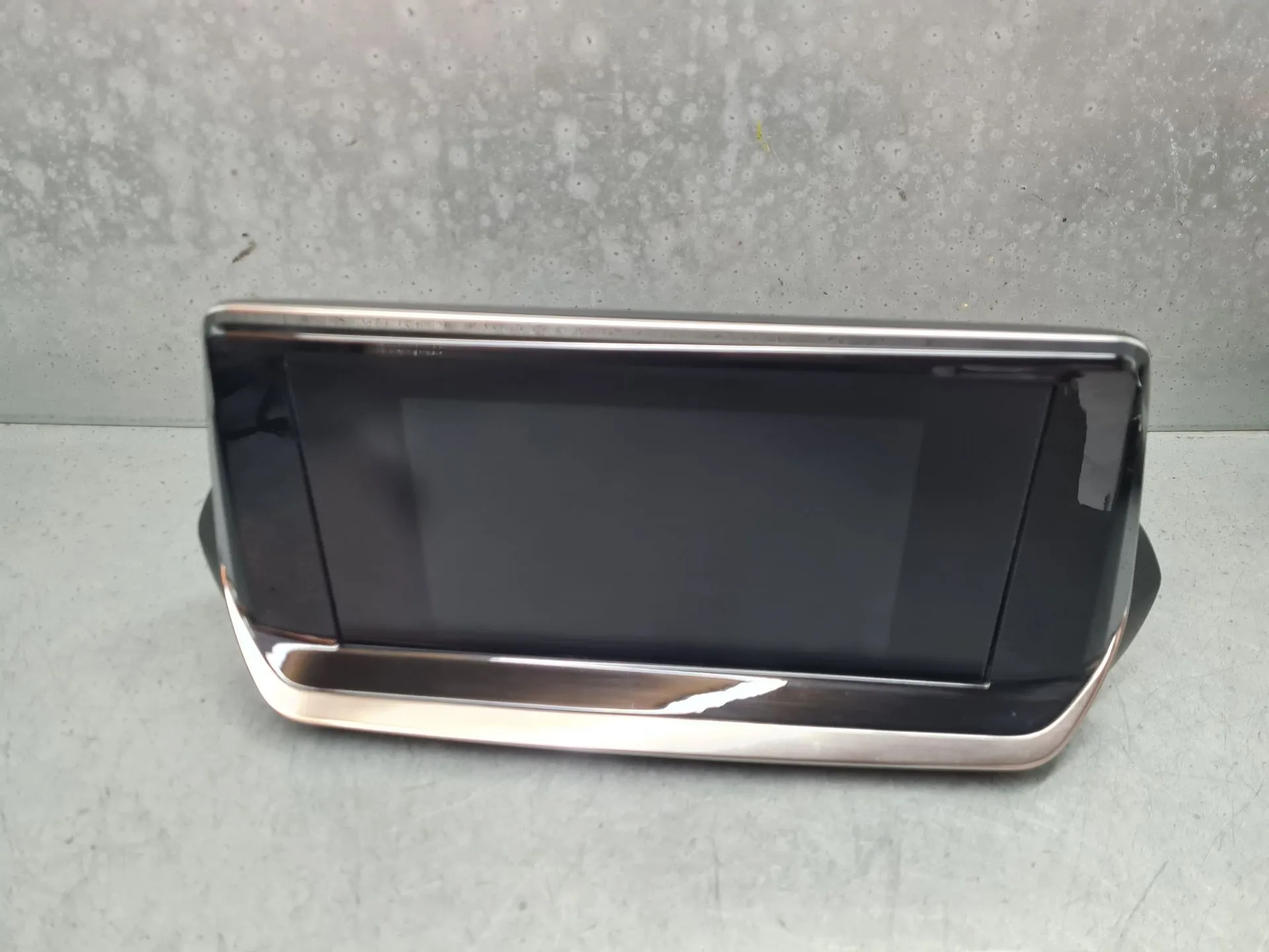 Kit Auto-rádio PEUGEOT 208 II Imagem-0