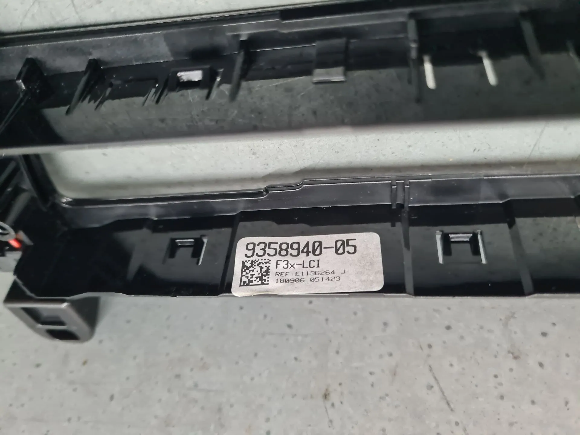 Moldura da consola central / rádio / aro BMW 4 Gran Coupe (F36) Imagem-4