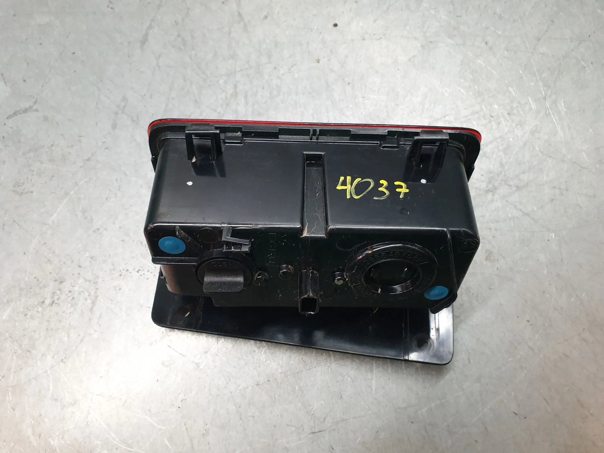 Fanale retromarcia Destro RENAULT Trafic III (FG_) Imagem-3