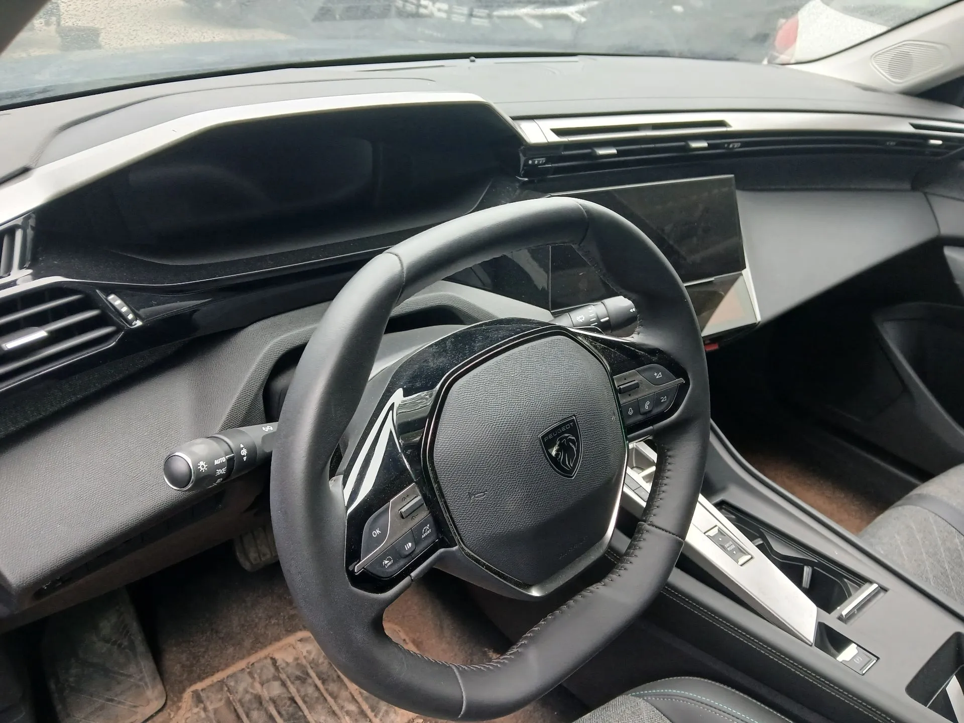 Frente Completa PEUGEOT 408 II Imagem-4