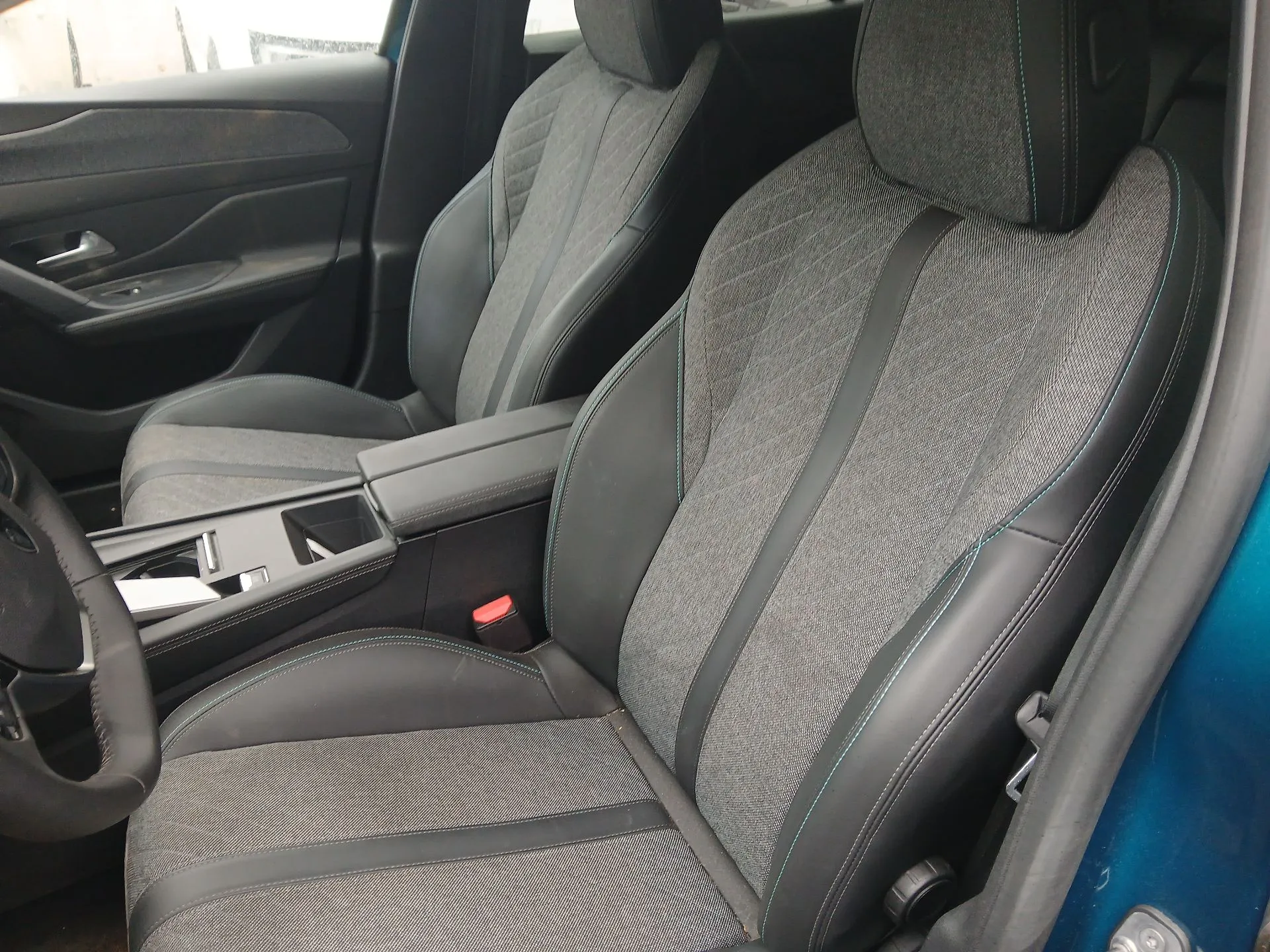 Conjunto de Bancos PEUGEOT 408 II Imagem-0