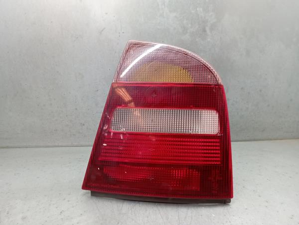 Feu arrière Droite SKODA Octavia I Hatchback (1U2)