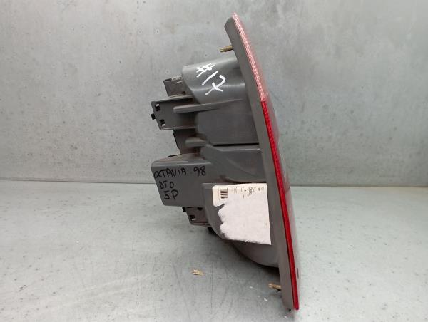 Feu arrière Droite SKODA Octavia I Hatchback (1U2) Imagem-1