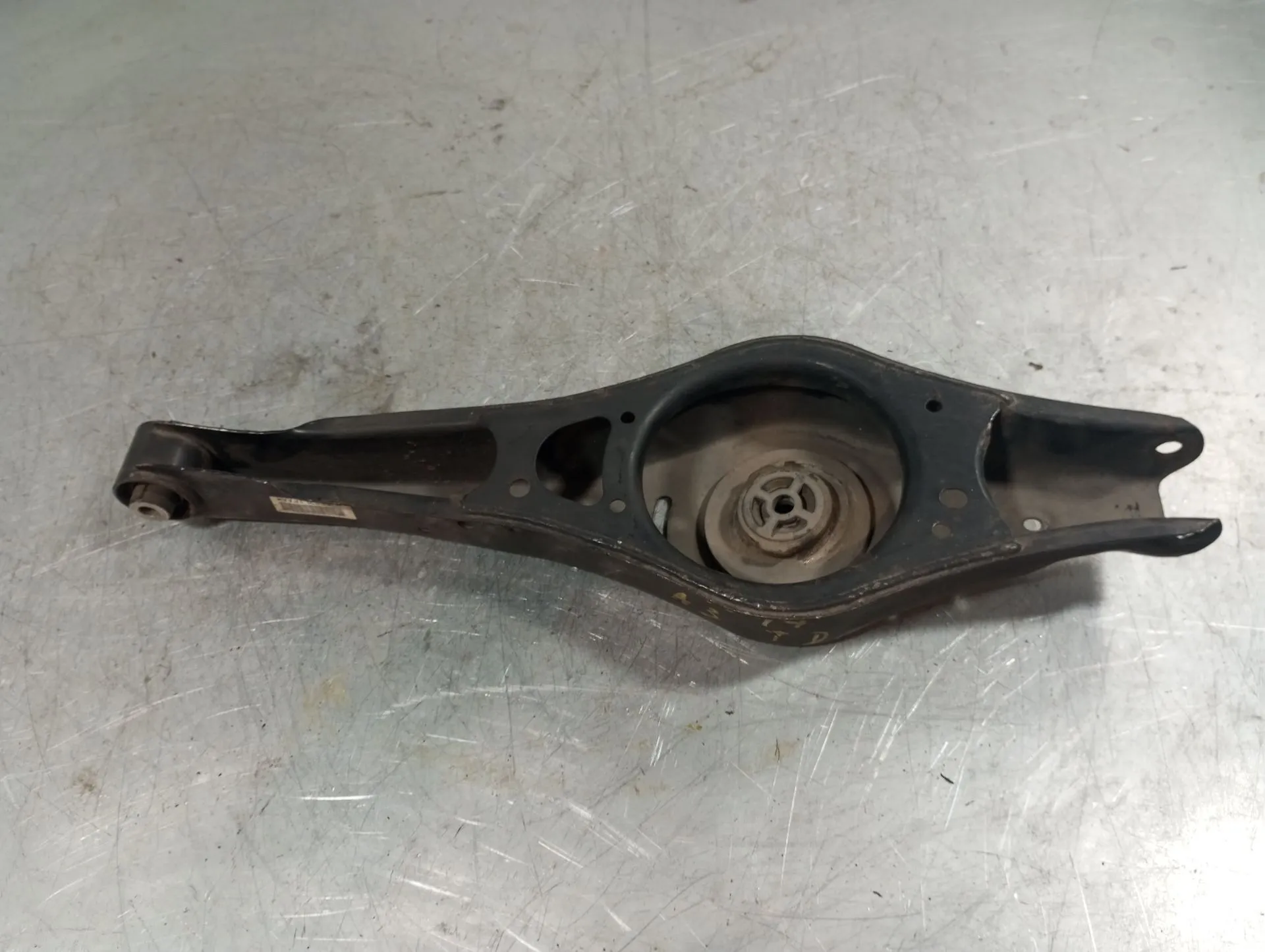 Braccio di sospensione posteriore destro AUDI A3 Sportback (8PA)