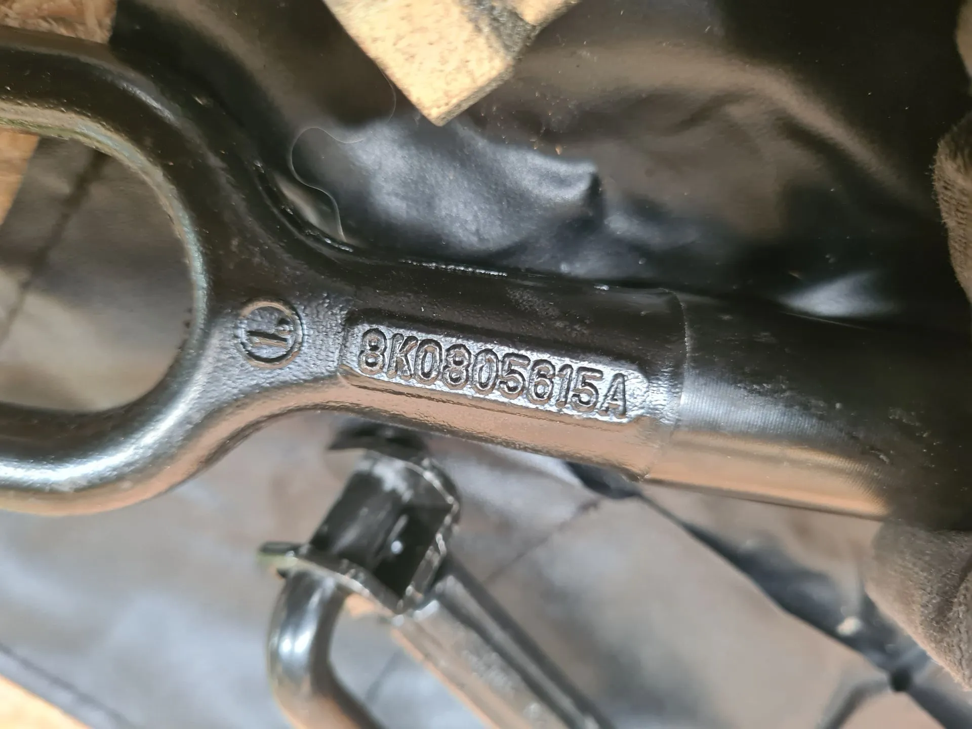 Conjunto / kit herramientas AUDI Q5 (FYB, FYG) Imagem-1