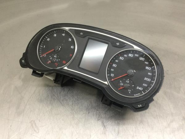 Instrument cluster AUDI A1 (8X1, 8XK) Imagem-1