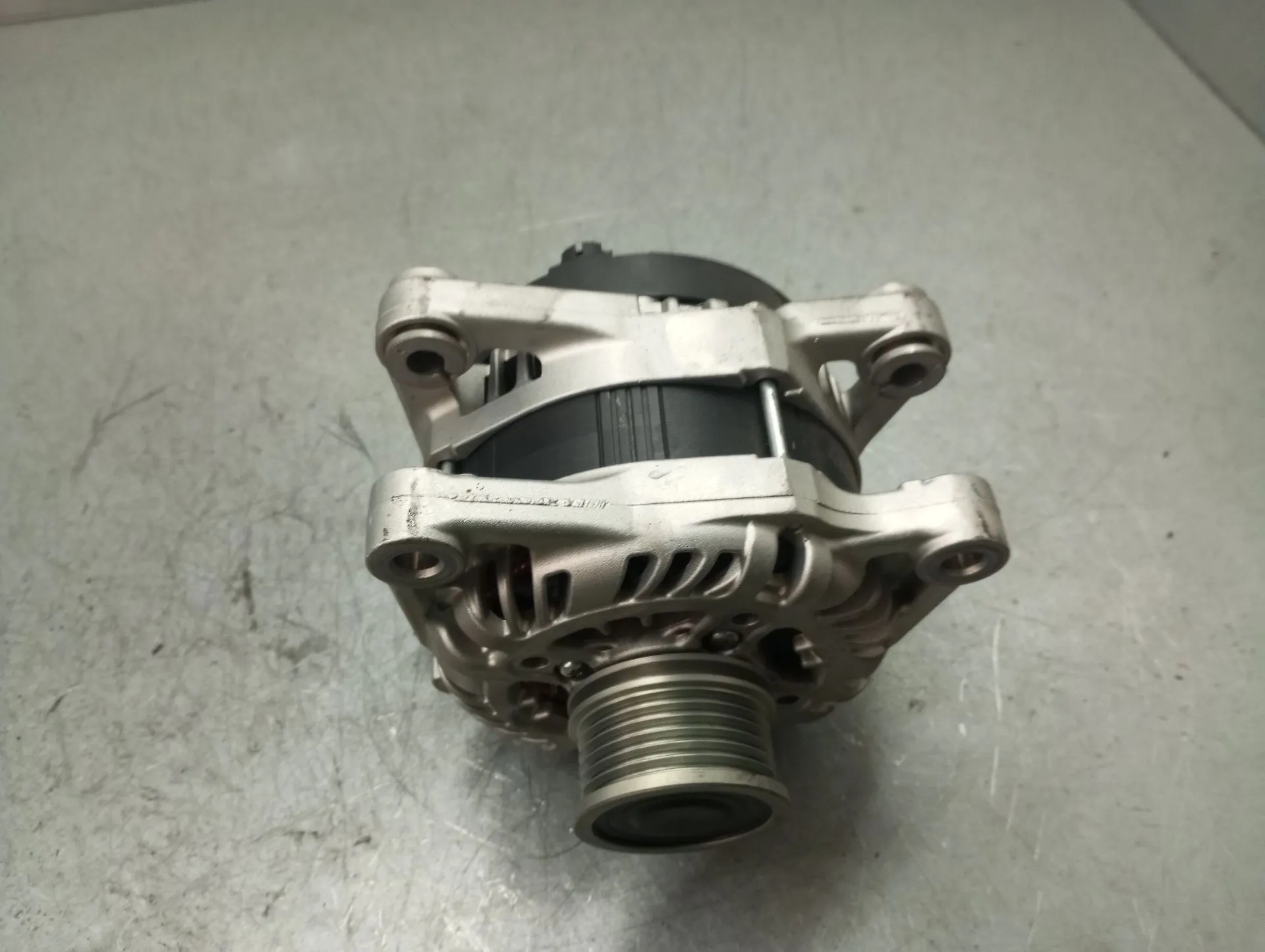 Alternador OPEL Corsa F