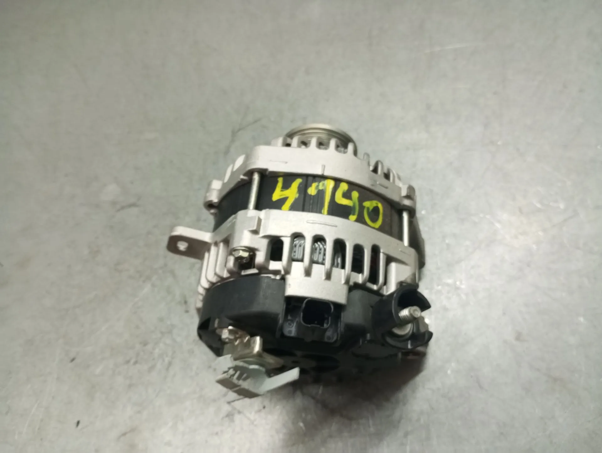 Alternador OPEL Corsa F Imagem-1