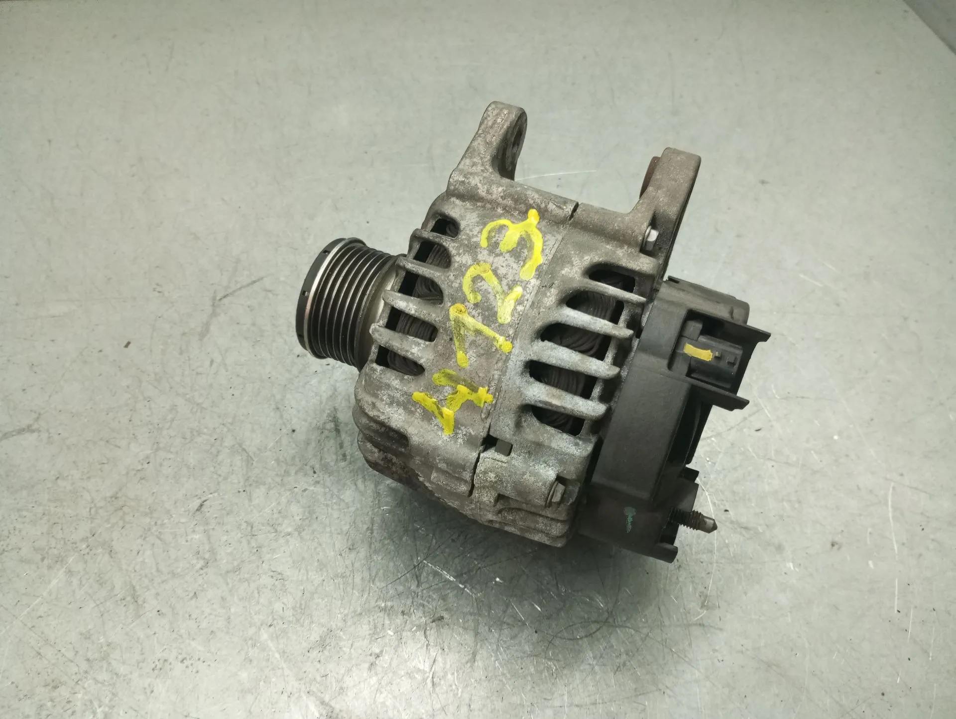 Alternador RENAULT Megane III (BZ0_)