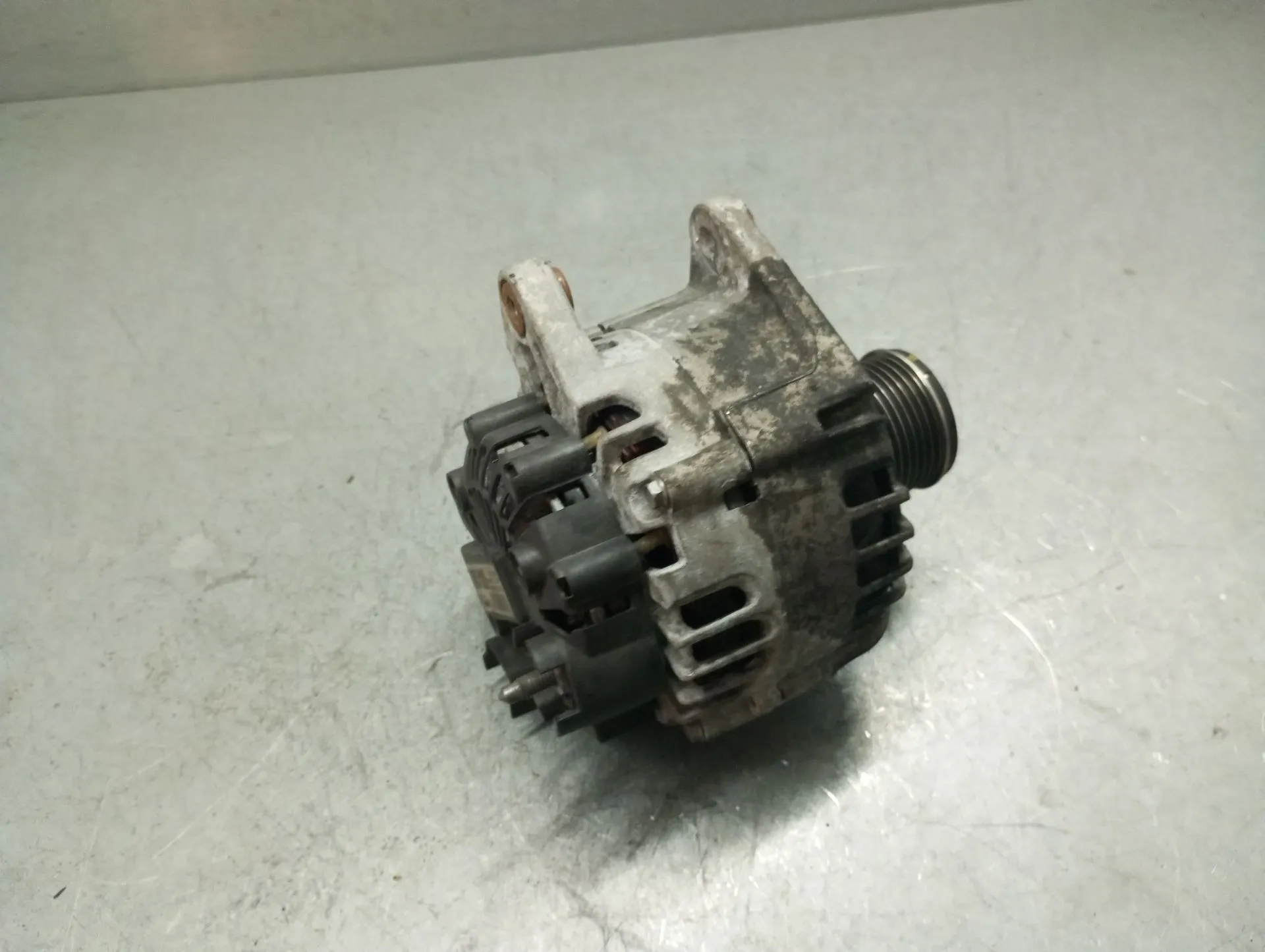 Alternador RENAULT Megane III (BZ0_) Imagem-1