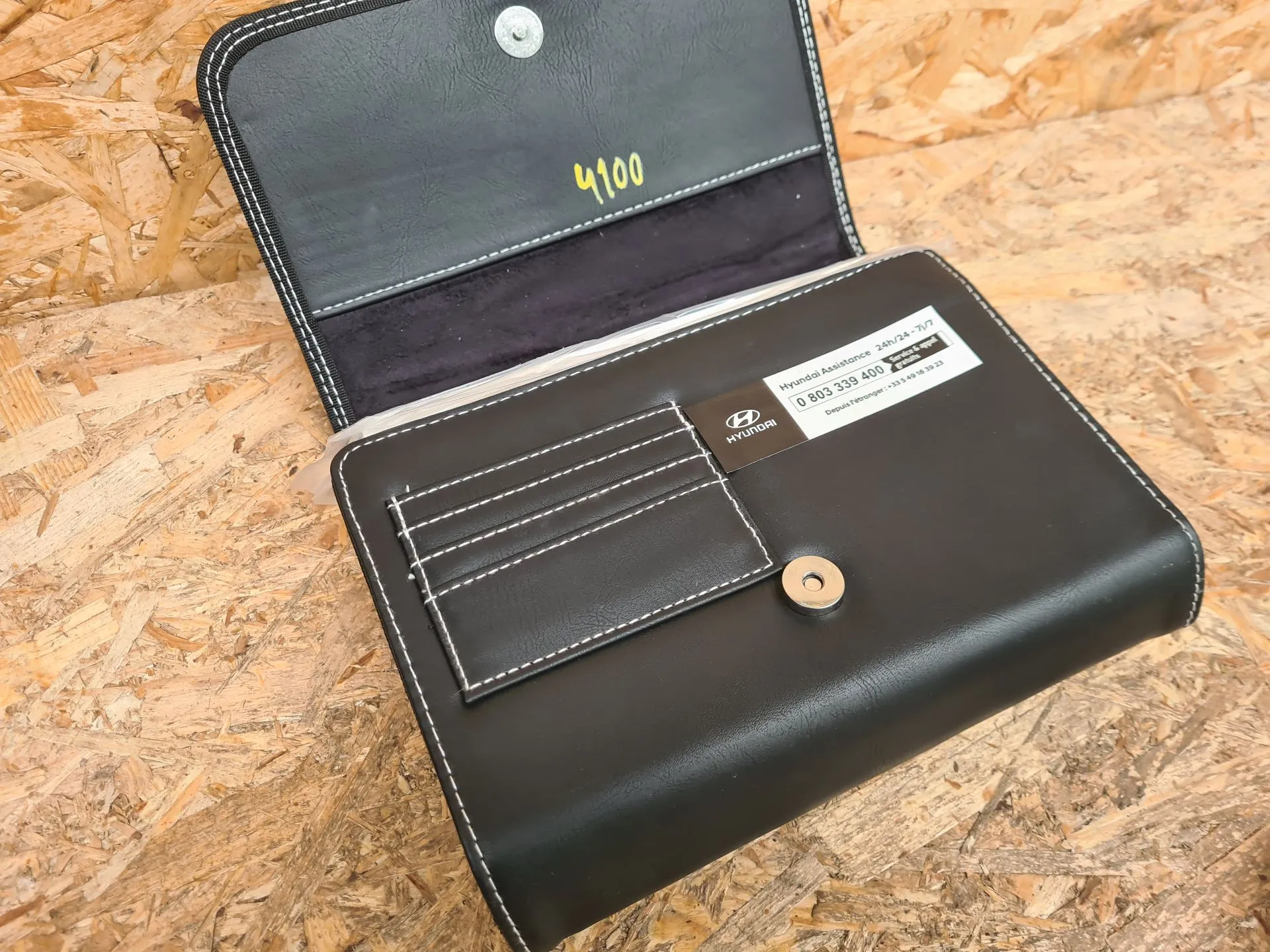 Bolsa com manual de utilizador do veículo HYUNDAI i20 (BC3, BI3) Imagem-1