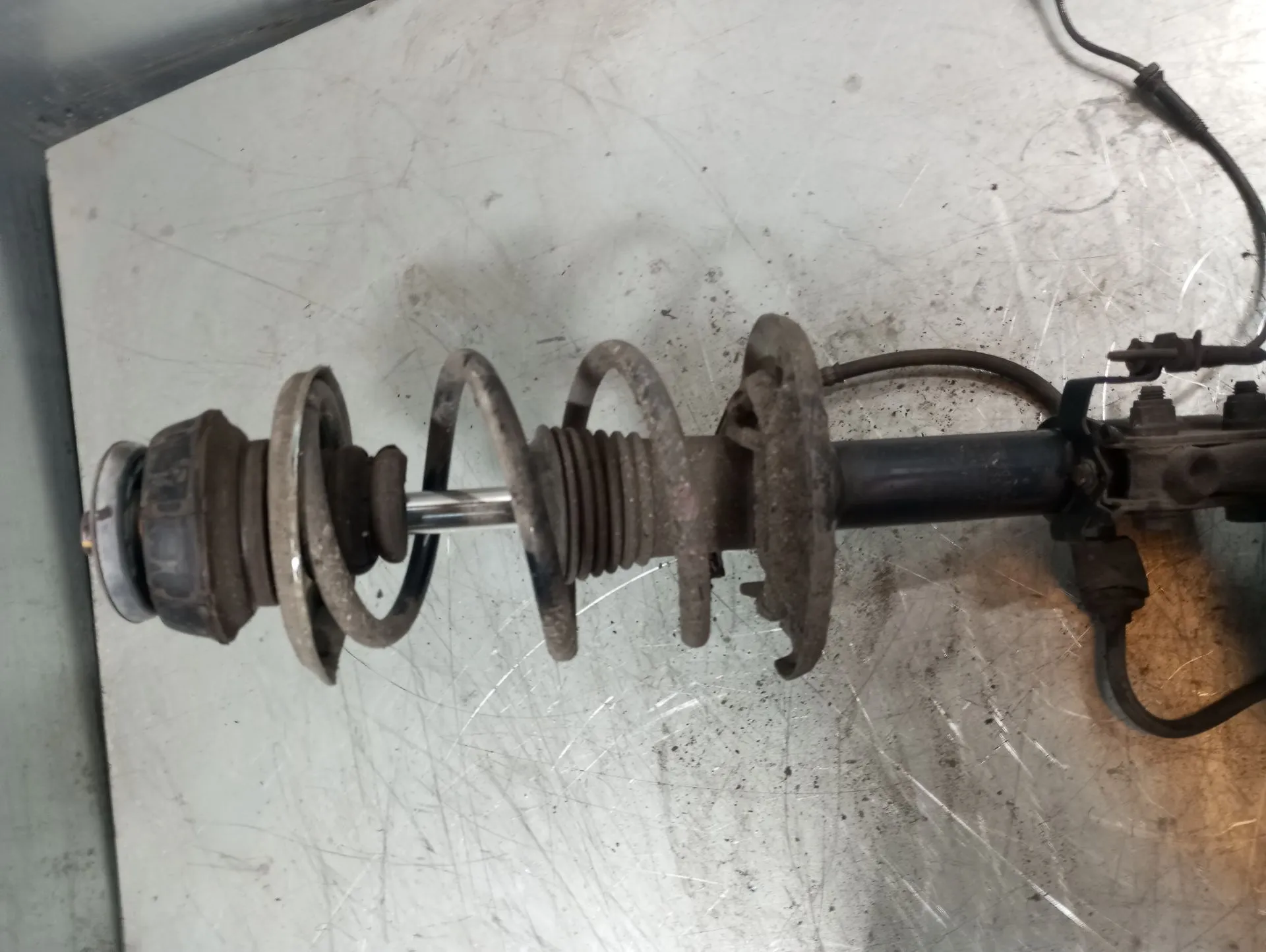 Amortecedor frente esquerdo DACIA Sandero II (5S_)