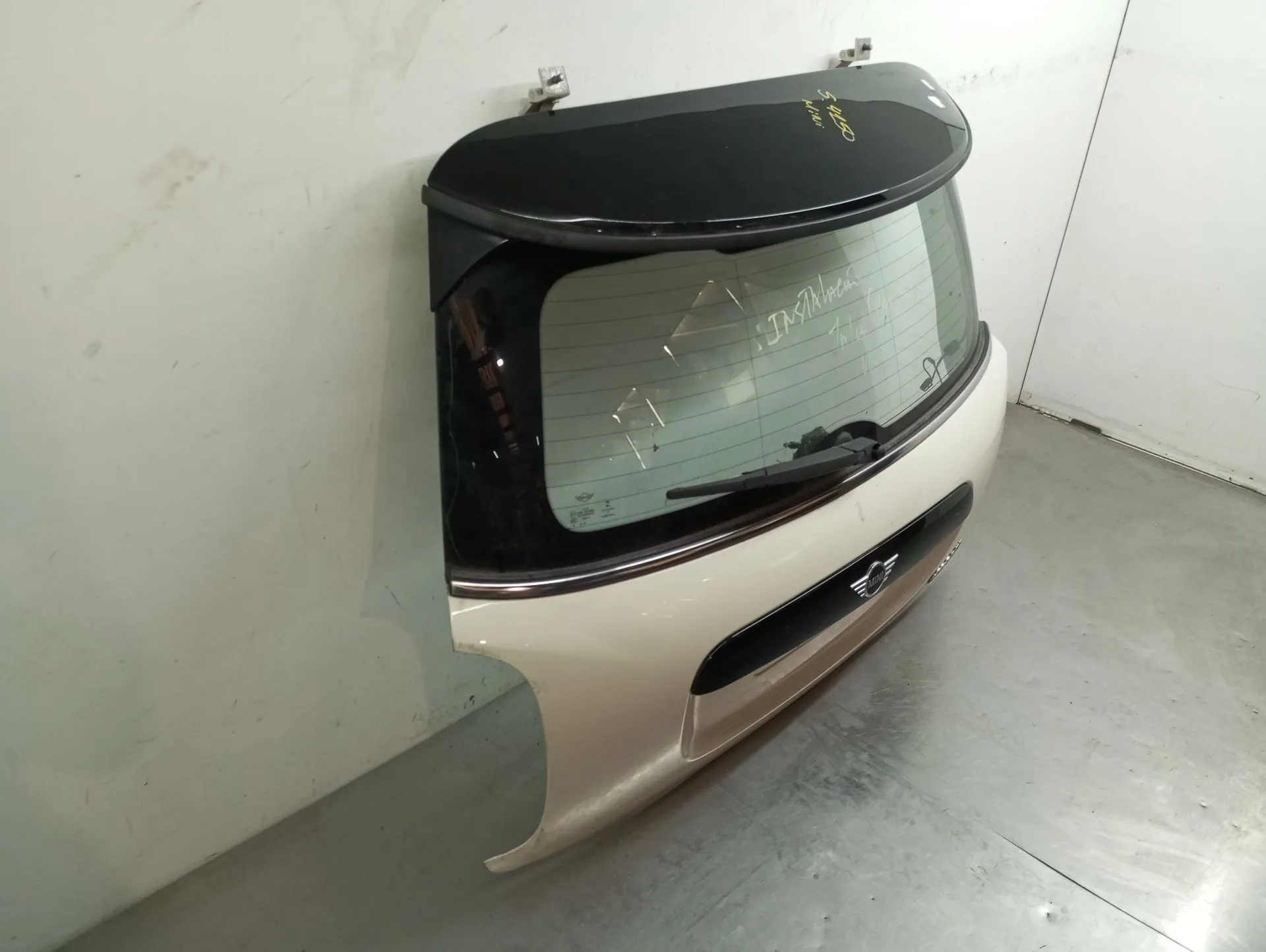 Portón trasero MINI Mini (F56) Imagem-2