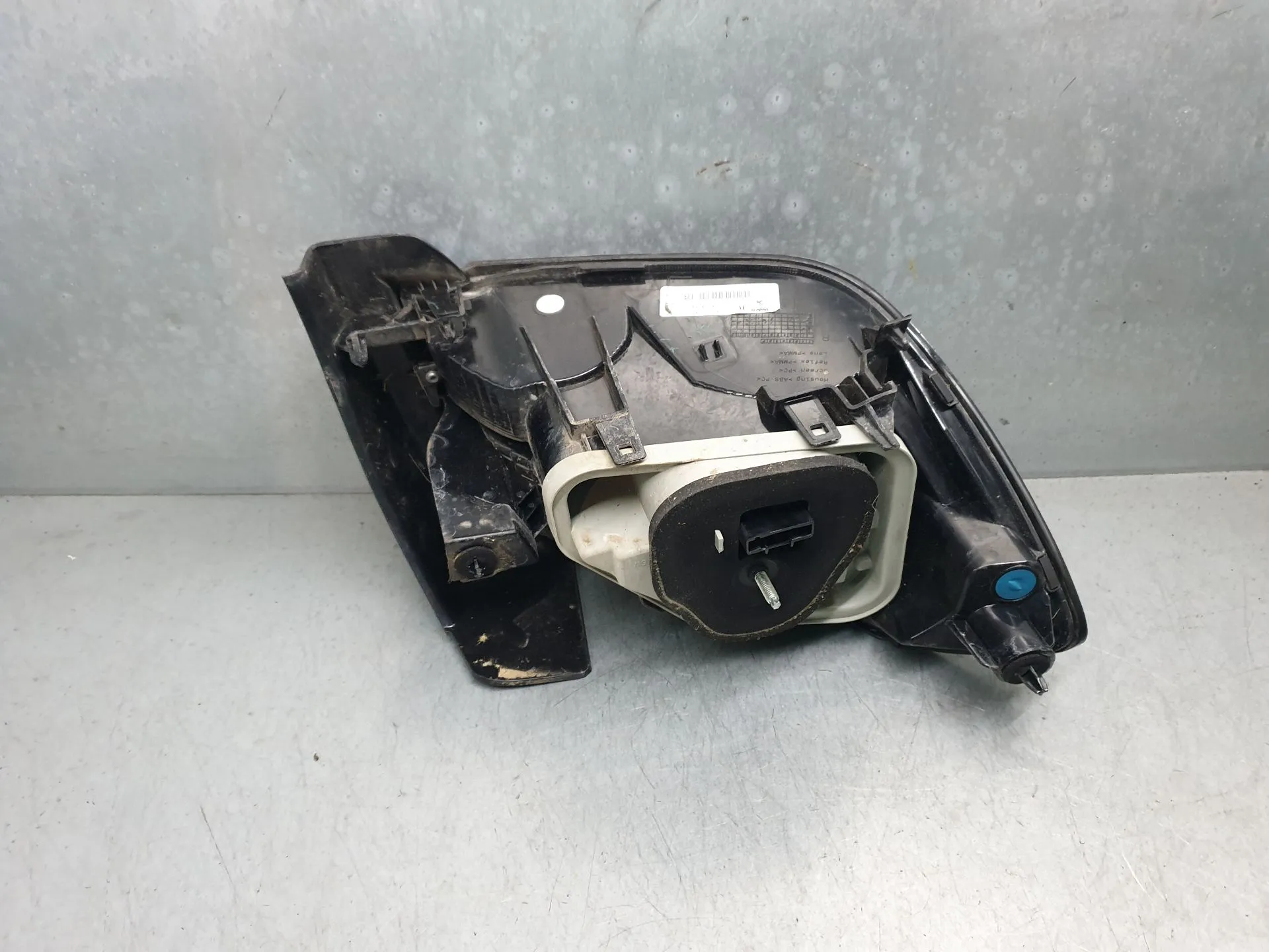 Right Tail light PEUGEOT 208 II Imagem-4