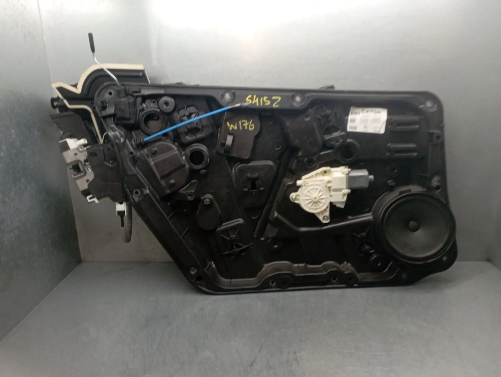 Lève-vitre avant gauche MERCEDES-BENZ Classe A (W176)