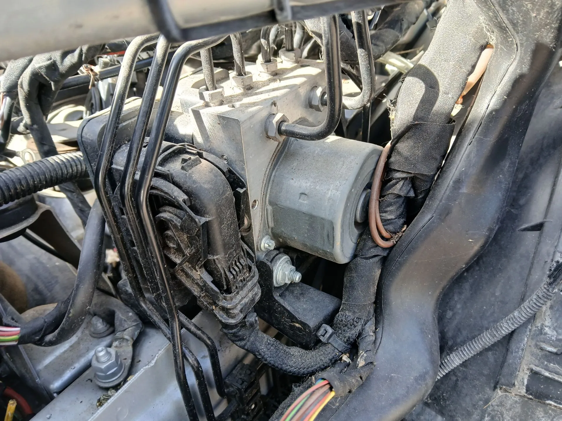 ABS MERCEDES-BENZ Classe A (W176)