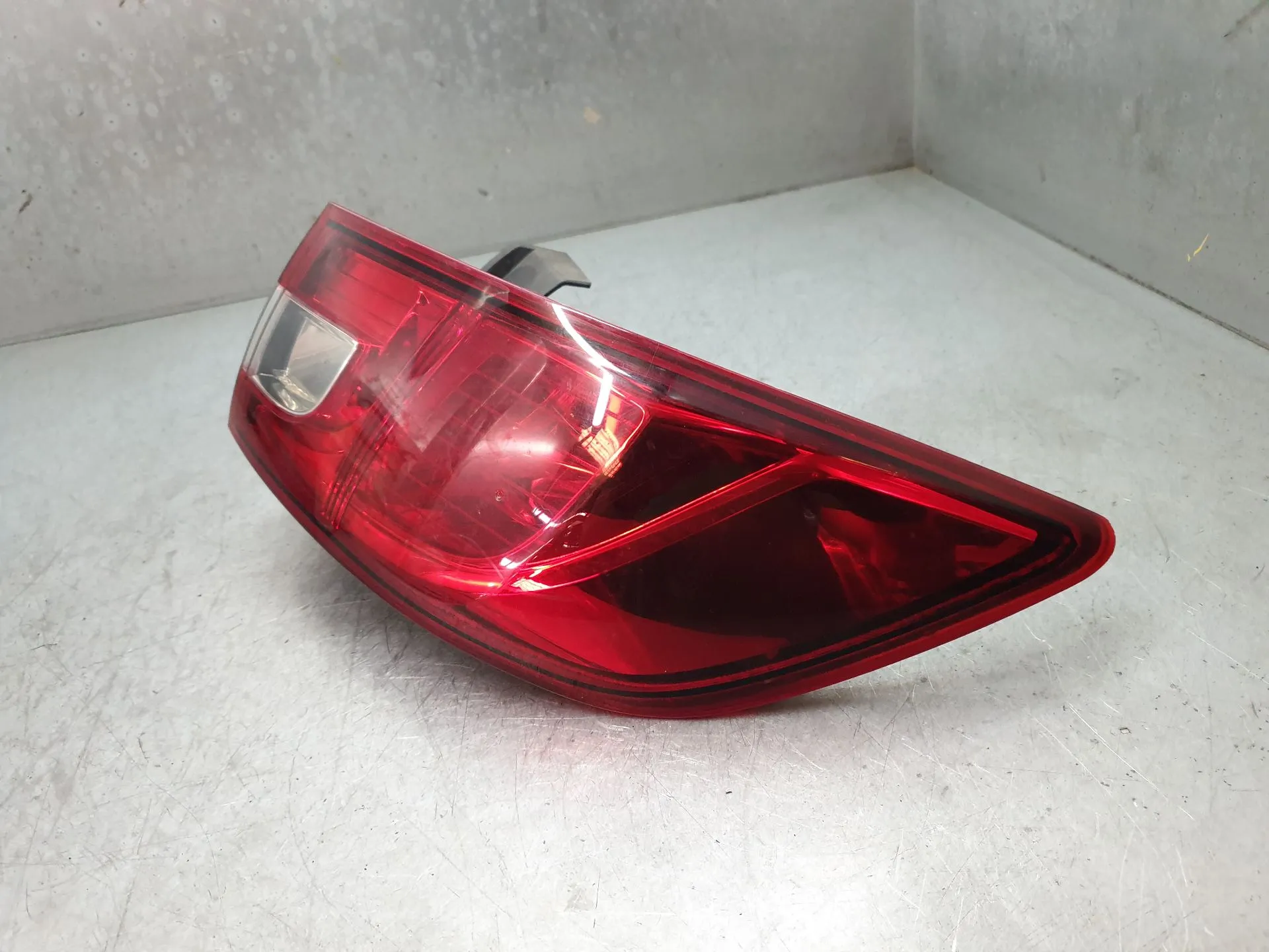Feu arrière Droite RENAULT Clio IV (BH_) Imagem-1
