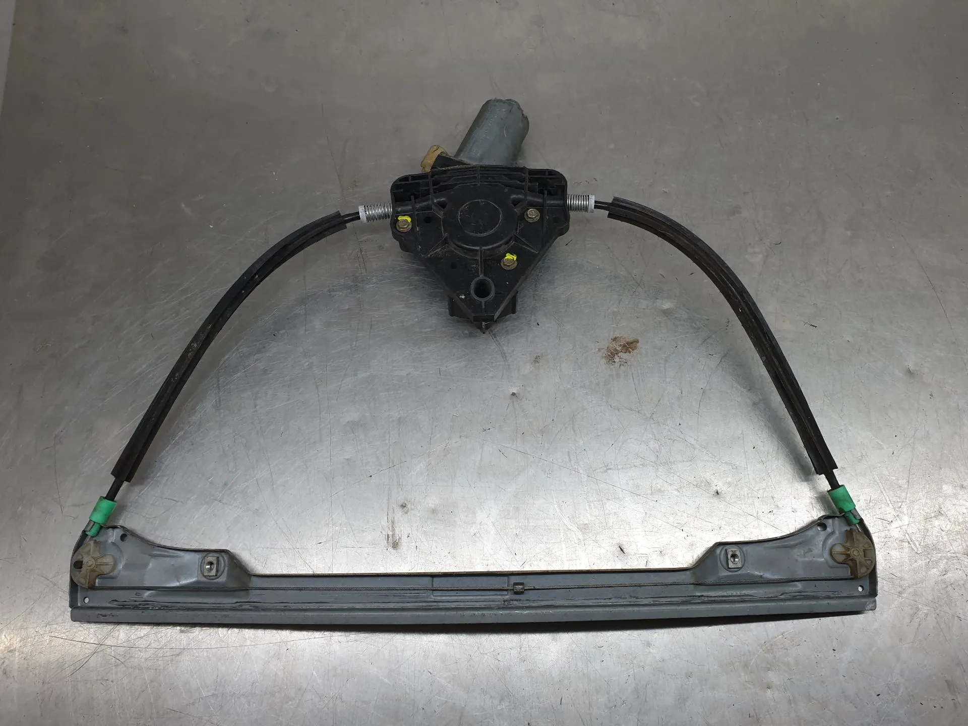 Lève-vitre avant gauche RENAULT Clio II (BB0/1/2_, CB0/1/2_) Imagem-1