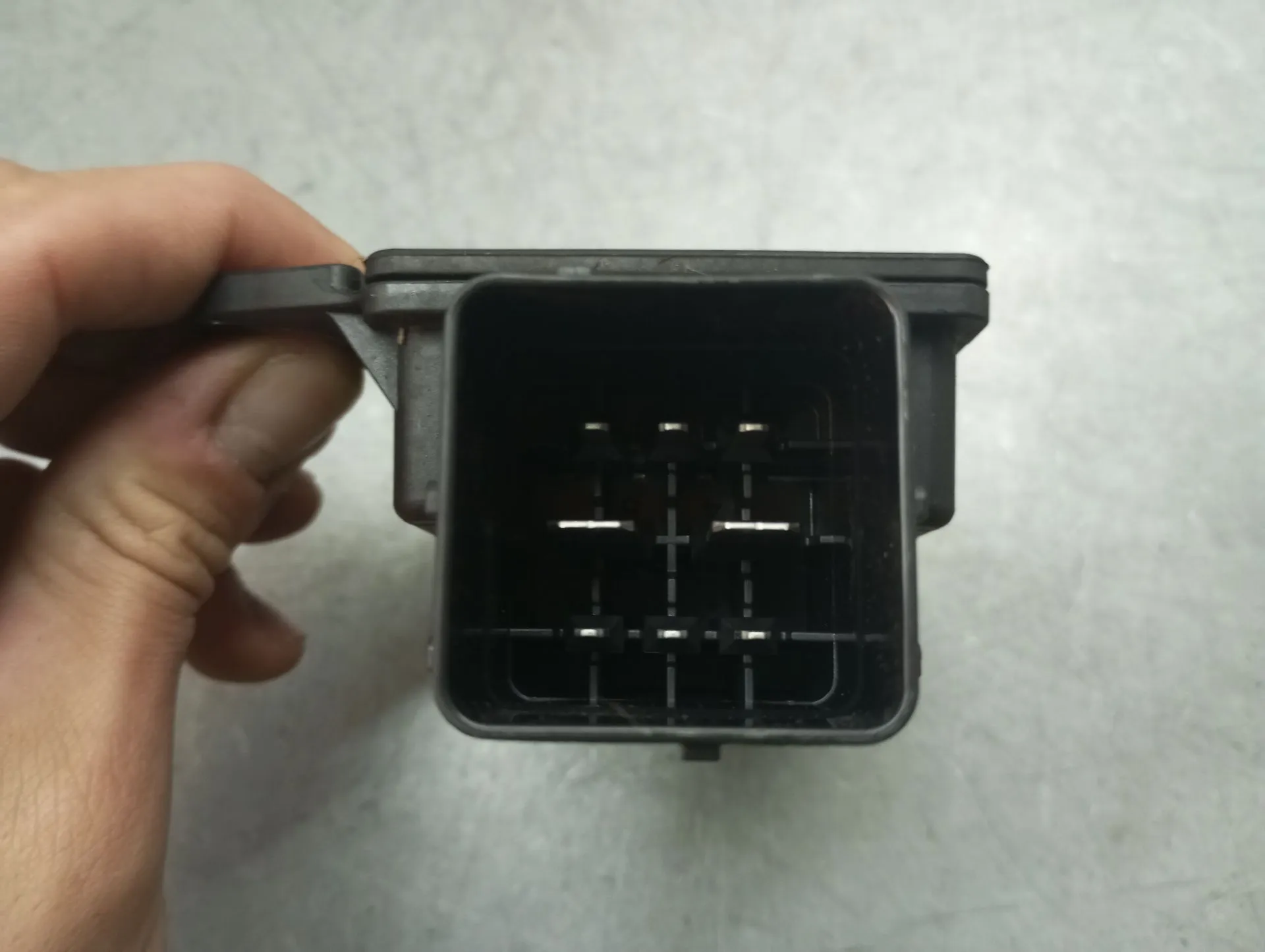 Glow plug Relay CITROËN C3 III (SX) Imagem-2