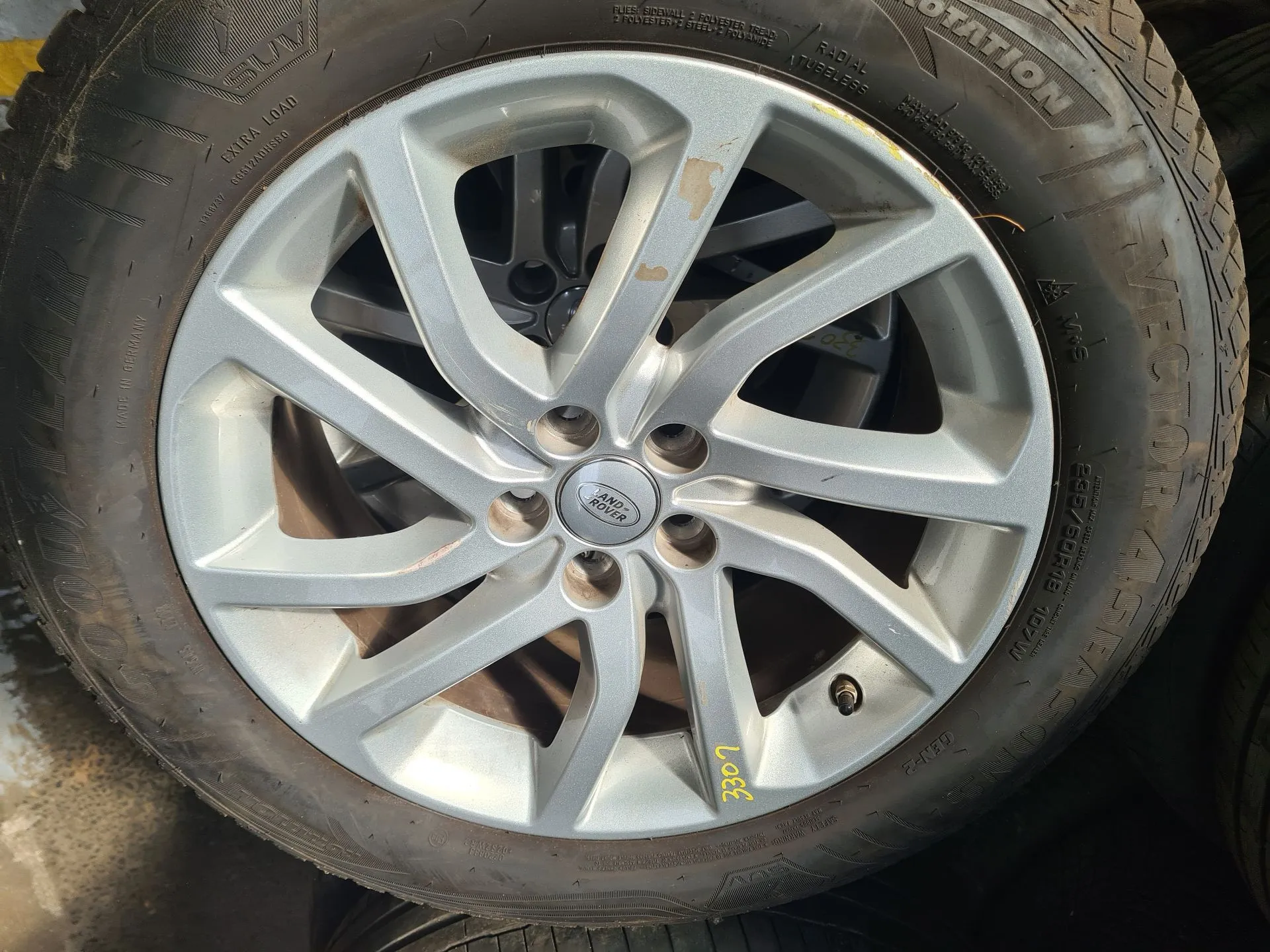 Conjunto de Jantes LAND ROVER Discovery Sport (L550) Imagem-3