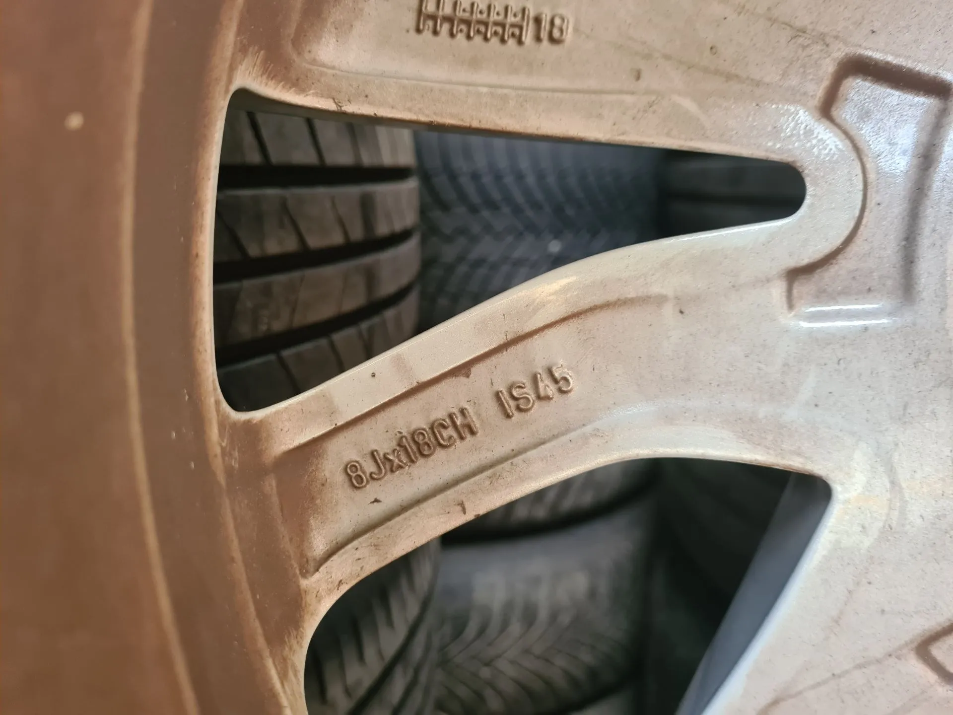 Llanta Delantera Izquierda LAND ROVER Discovery Sport (L550) Imagem-3