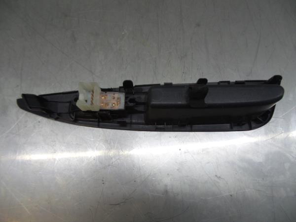 Mando / interruptor elevalunas delantero derecho NISSAN Qashqai/Qashqai+2 I (J10, JJ10) Imagem-1