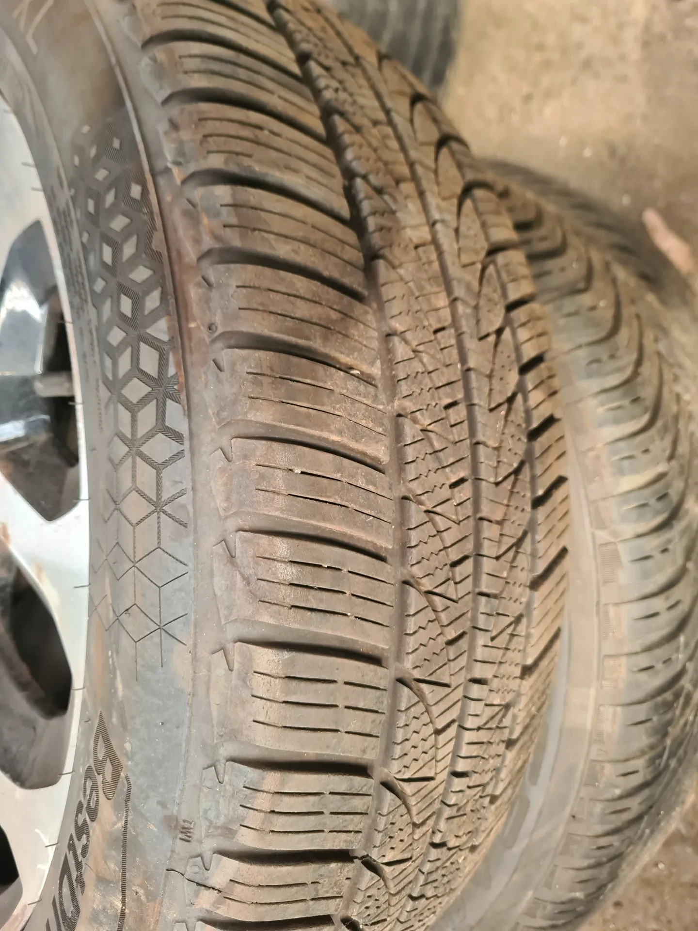 Neumático RENAULT Captur (J5_)