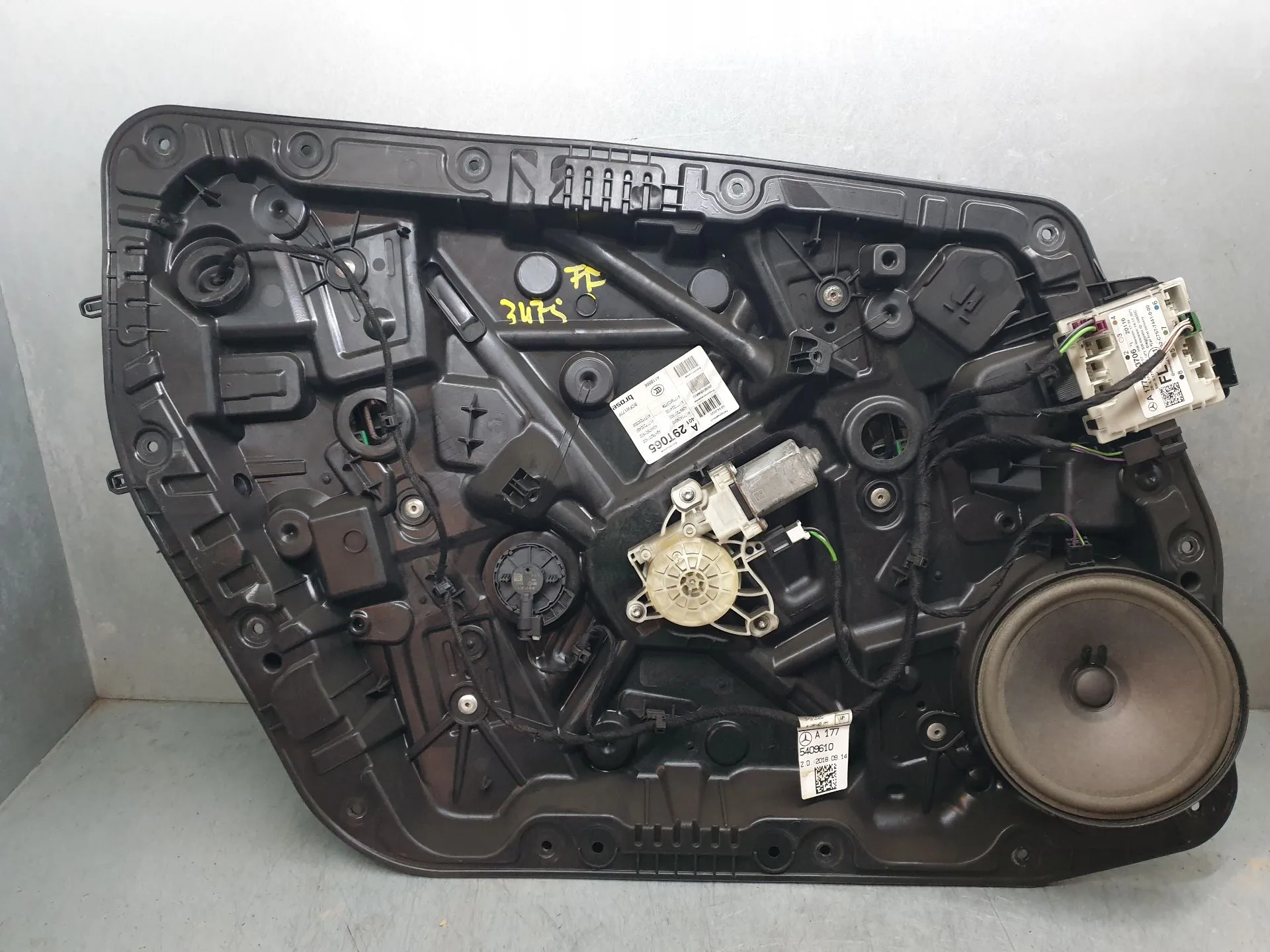 Lève-vitre avant gauche MERCEDES-BENZ Classe A (W177)