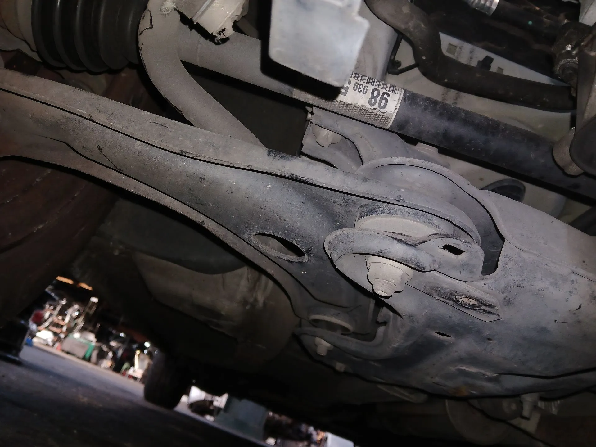 Braccio di sospensione anteriore destra PEUGEOT 208