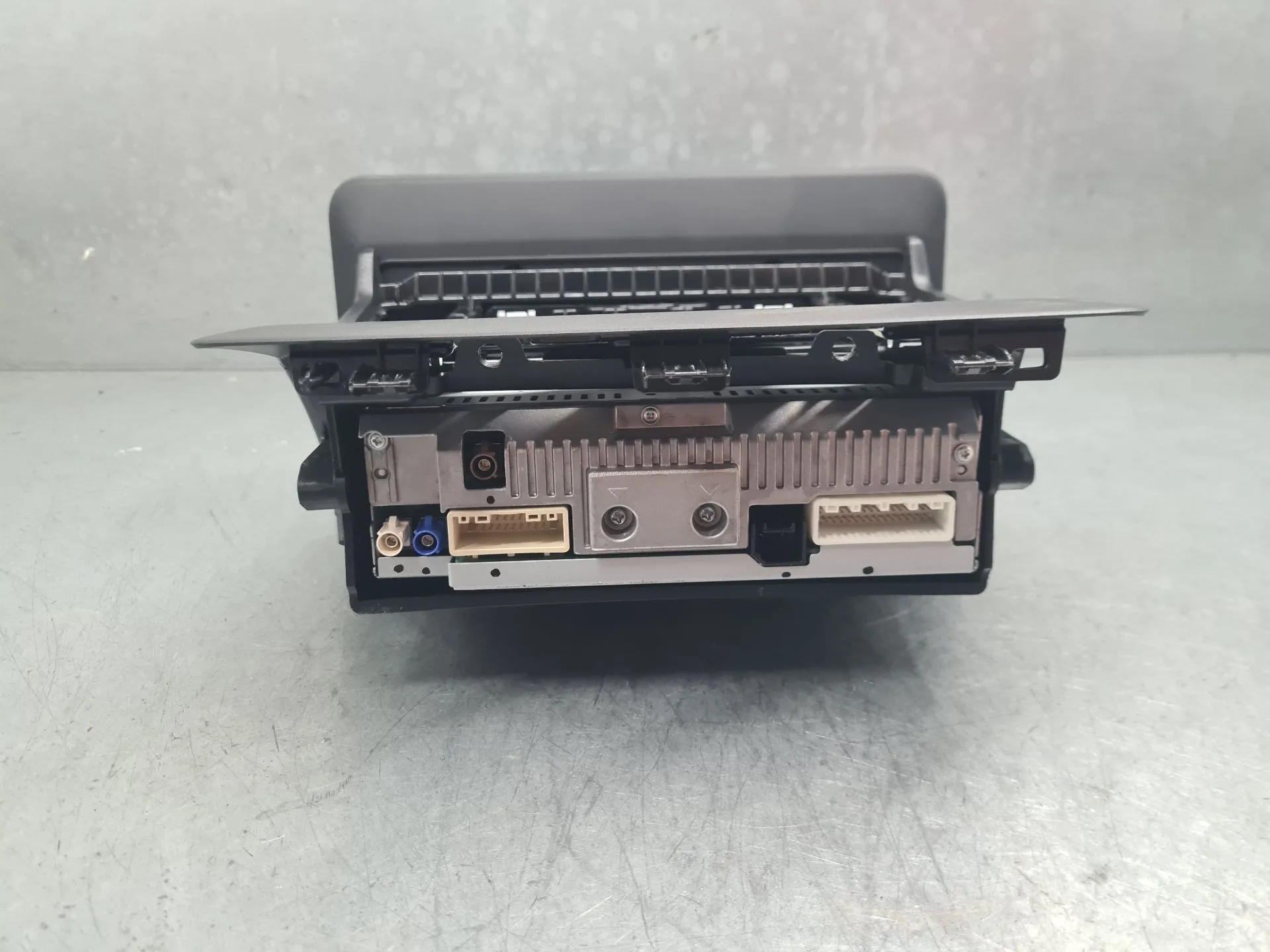 Car radio DACIA Sandero III Imagem-3