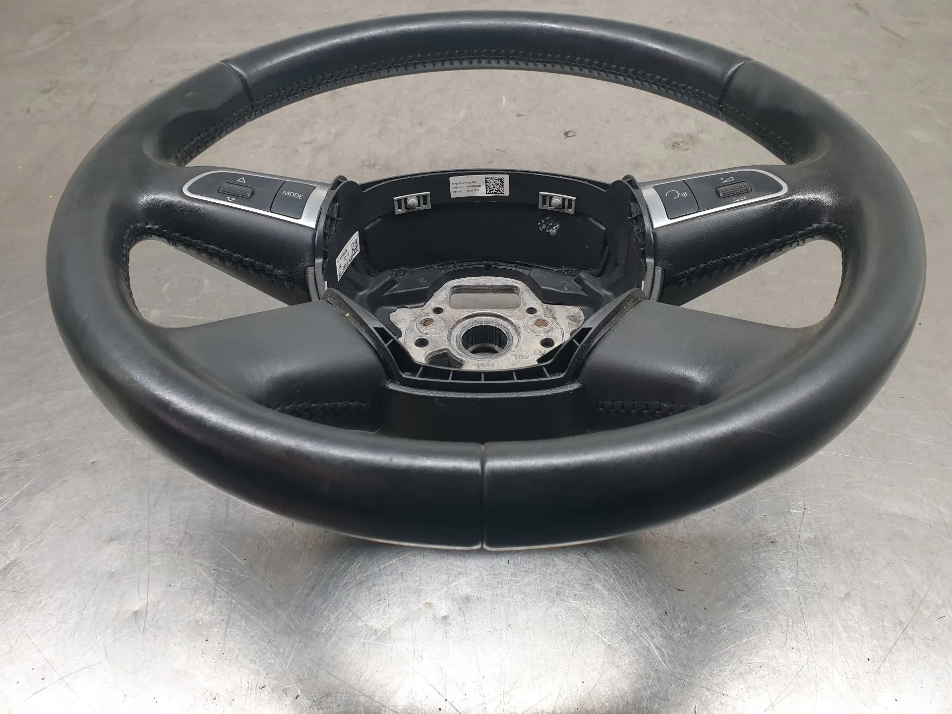 Volante AUDI A4 Avant (8K5, B8) Imagem-3