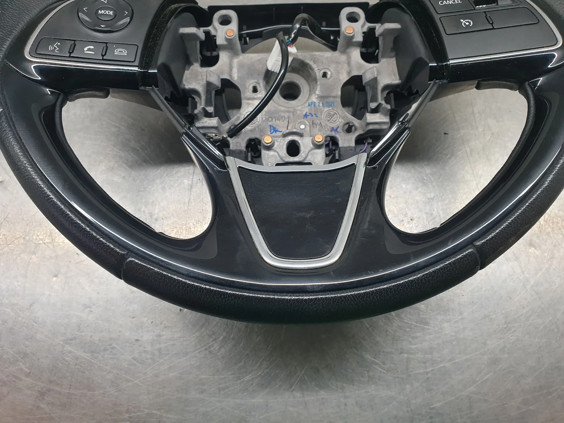 Volante de dirección MITSUBISHI Space Star Hatchback (A0_A) Imagem-1