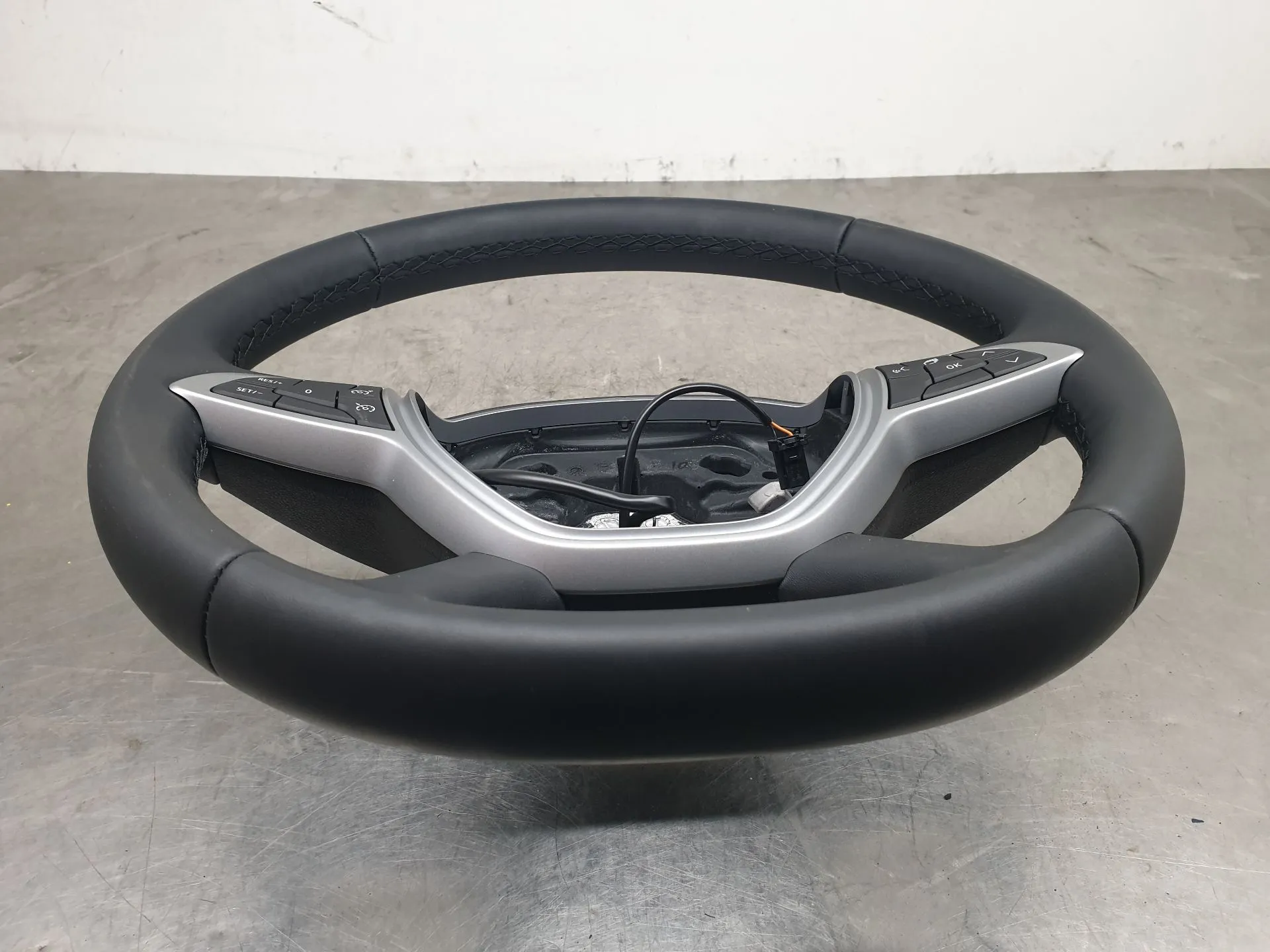 Volante DACIA Sandero III Imagem-4