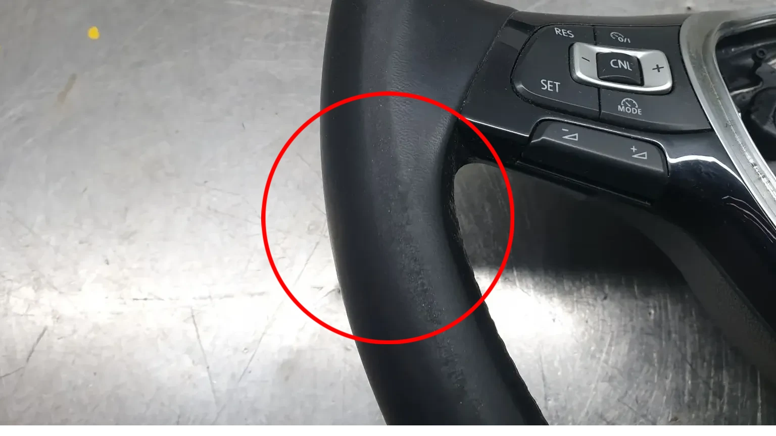 Volante VOLKSWAGEN Touran (5T) Imagem-11