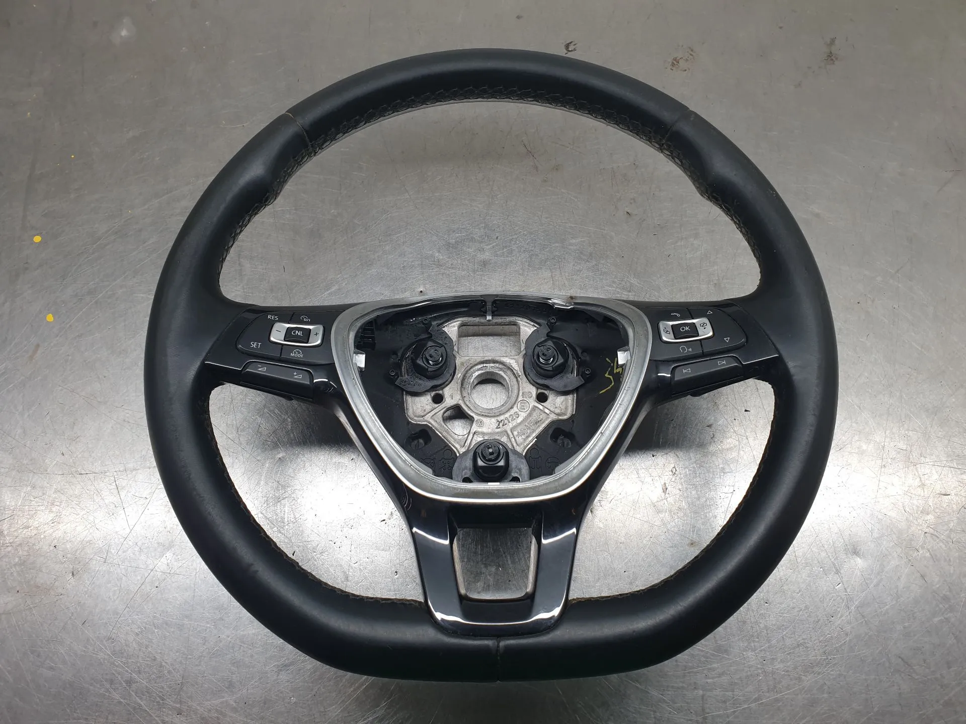 Volante VOLKSWAGEN Touran (5T)