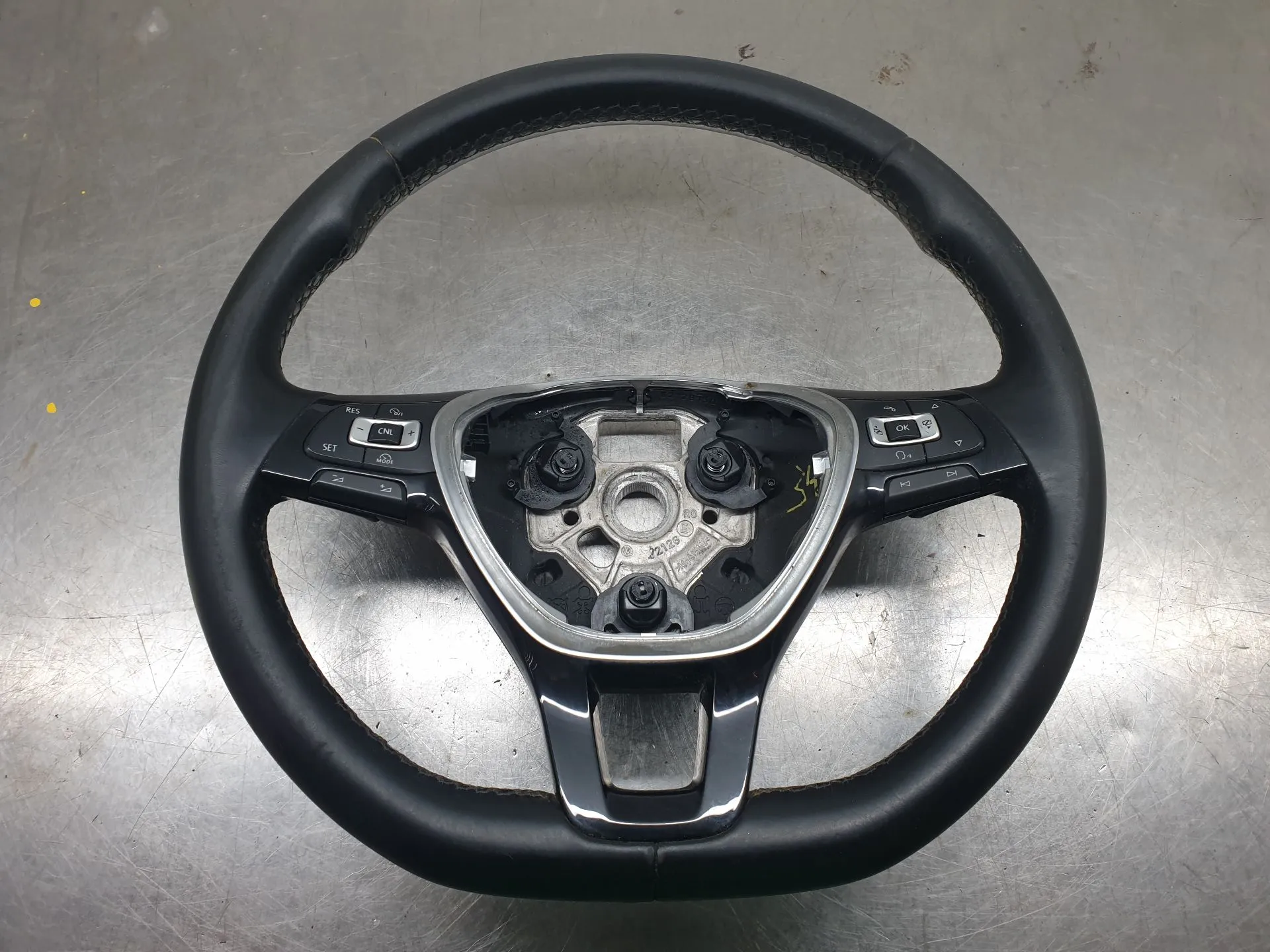 Volante VOLKSWAGEN Touran (5T) Imagem-1