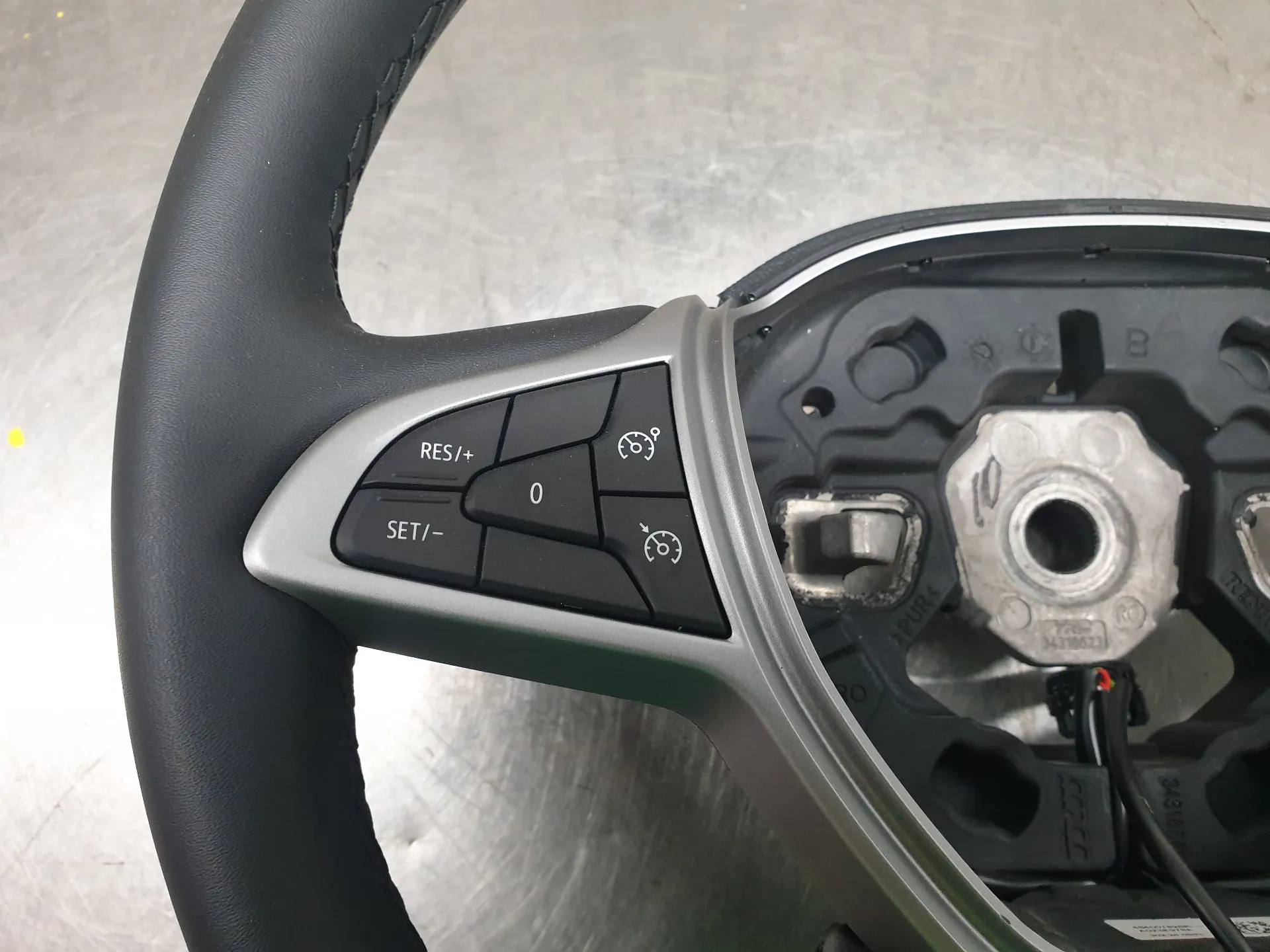 Volante DACIA Sandero III Imagem-1