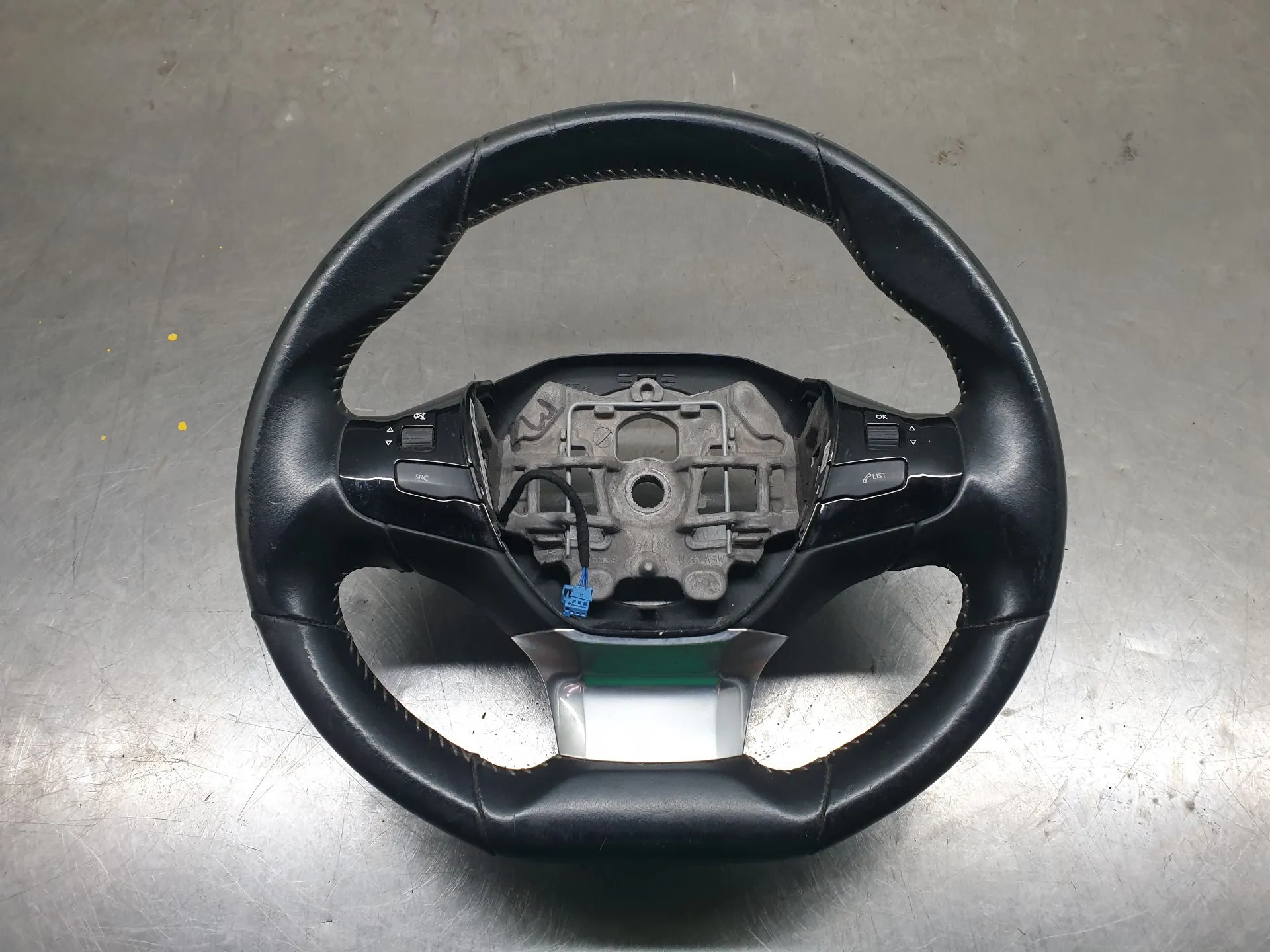 Volante PEUGEOT 308 II