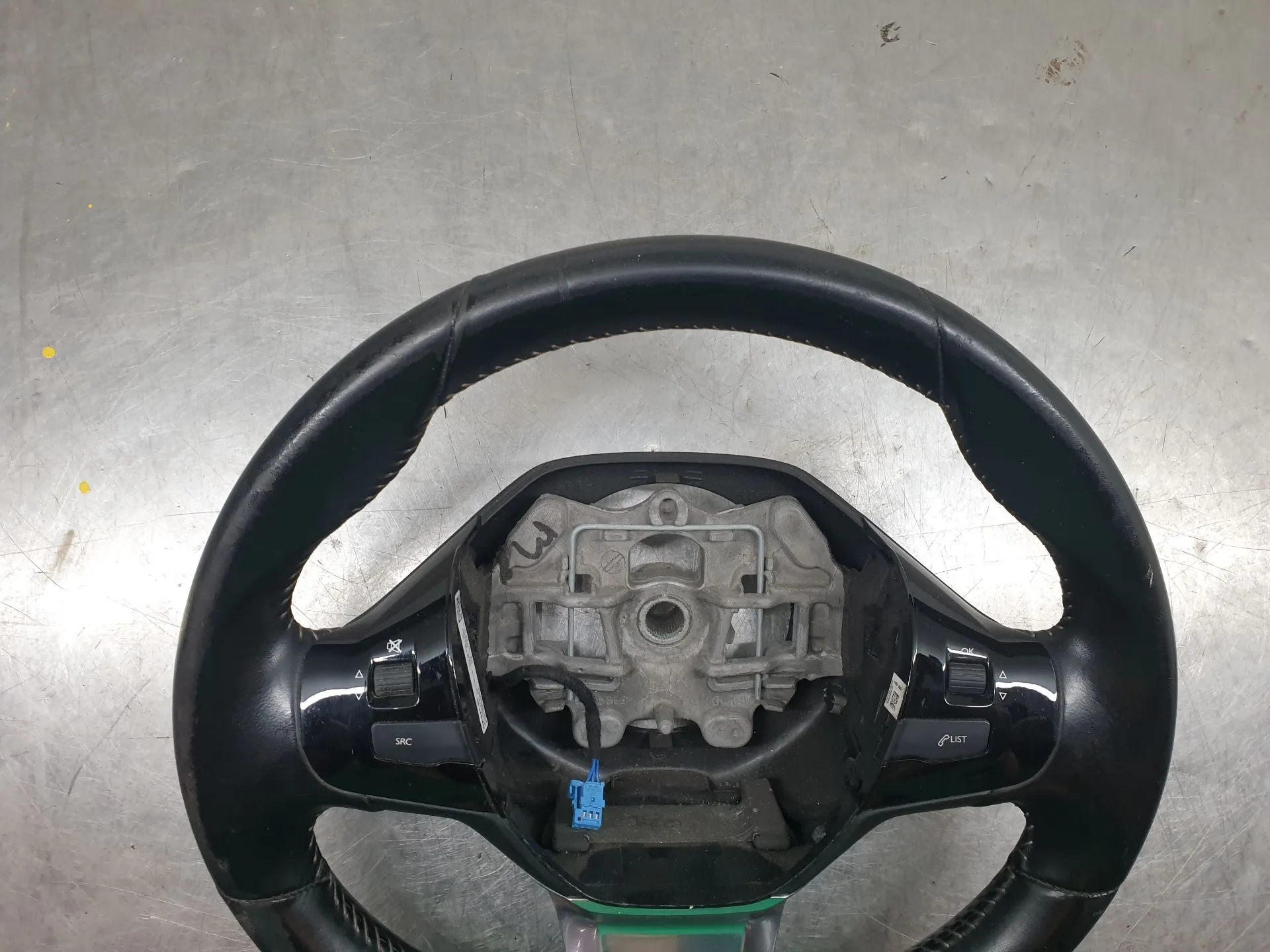 Volante PEUGEOT 308 II Imagem-4