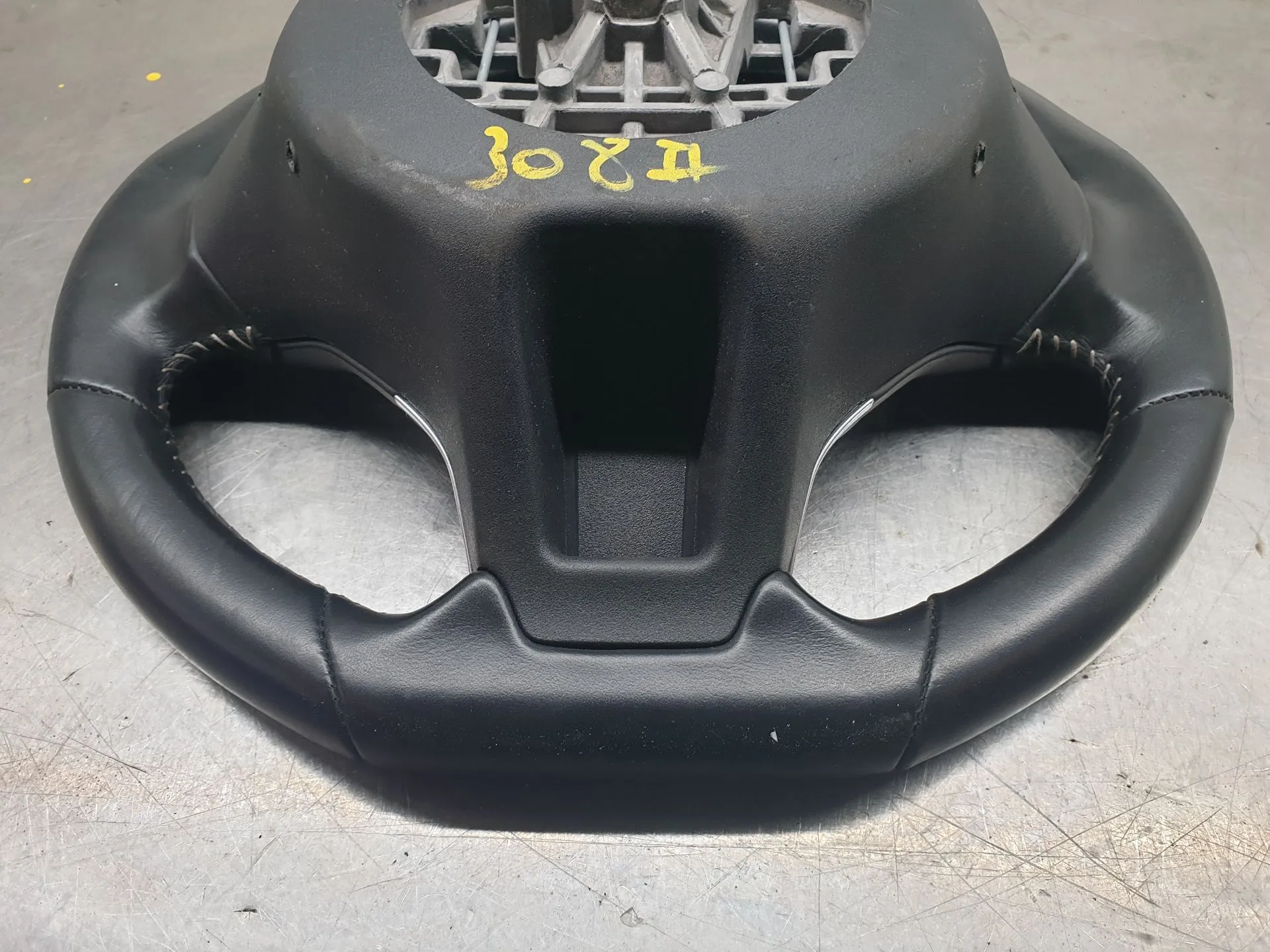 Volante PEUGEOT 308 II Imagem-6