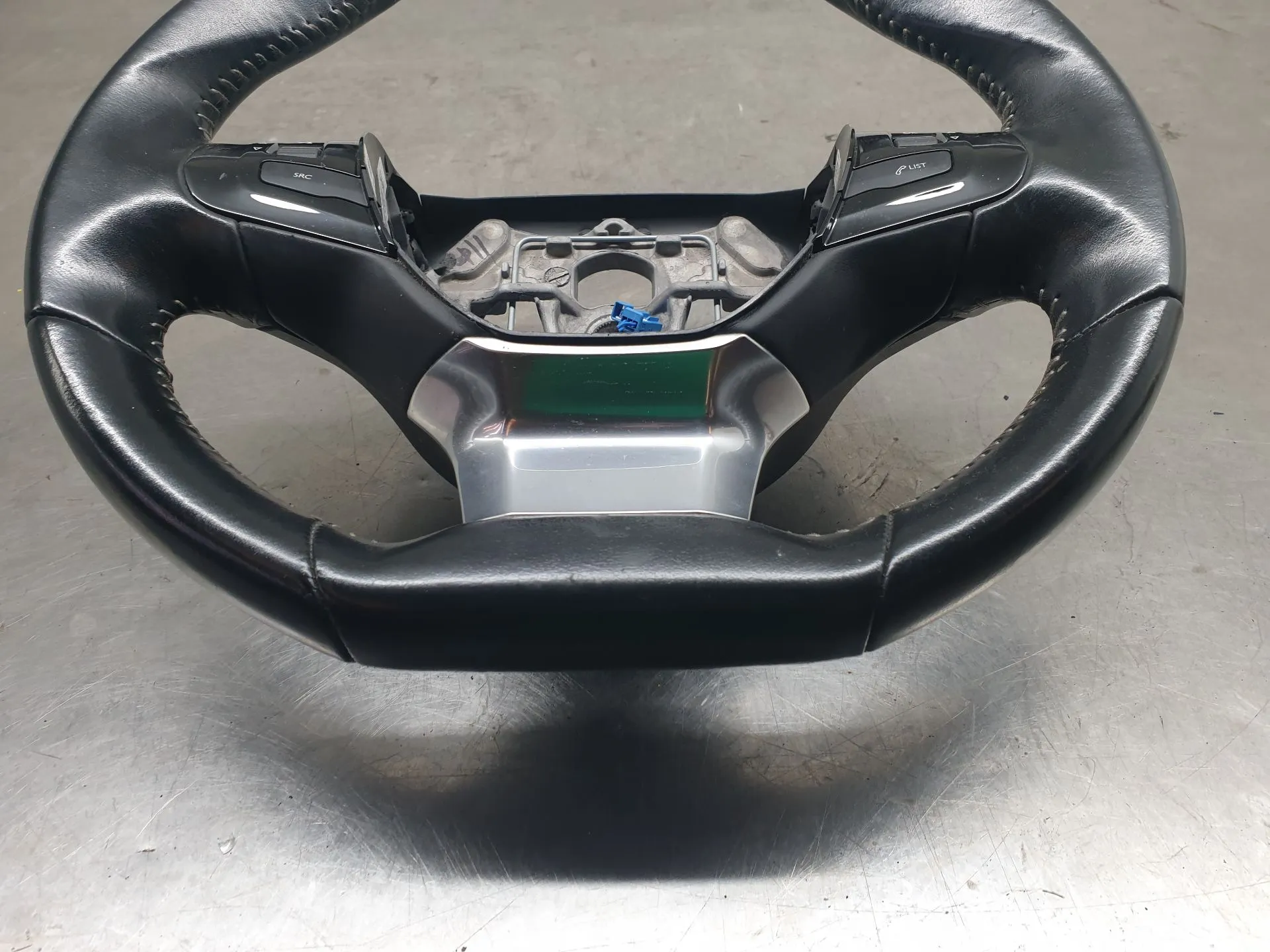 Volante PEUGEOT 308 II Imagem-3