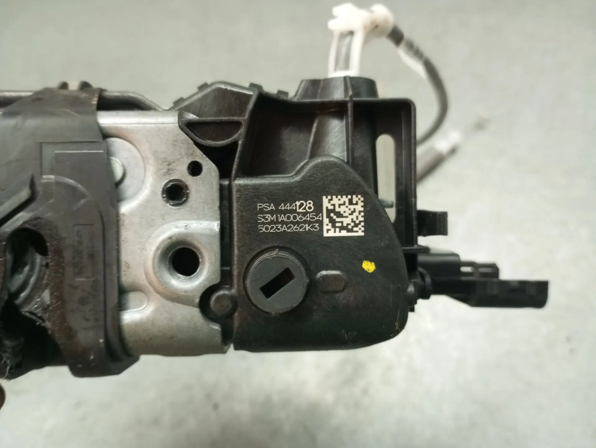 Cerradura / cierre puerta trasera derecha PEUGEOT 208 II Imagem-8