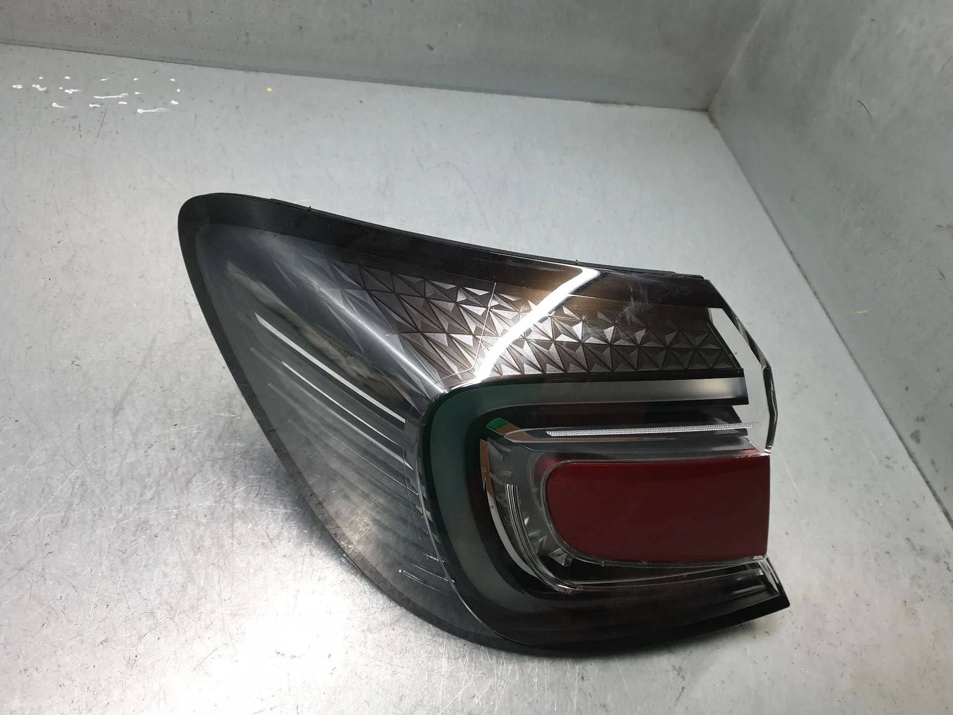 Feu arrière Gauche RENAULT Captur II Imagem-2