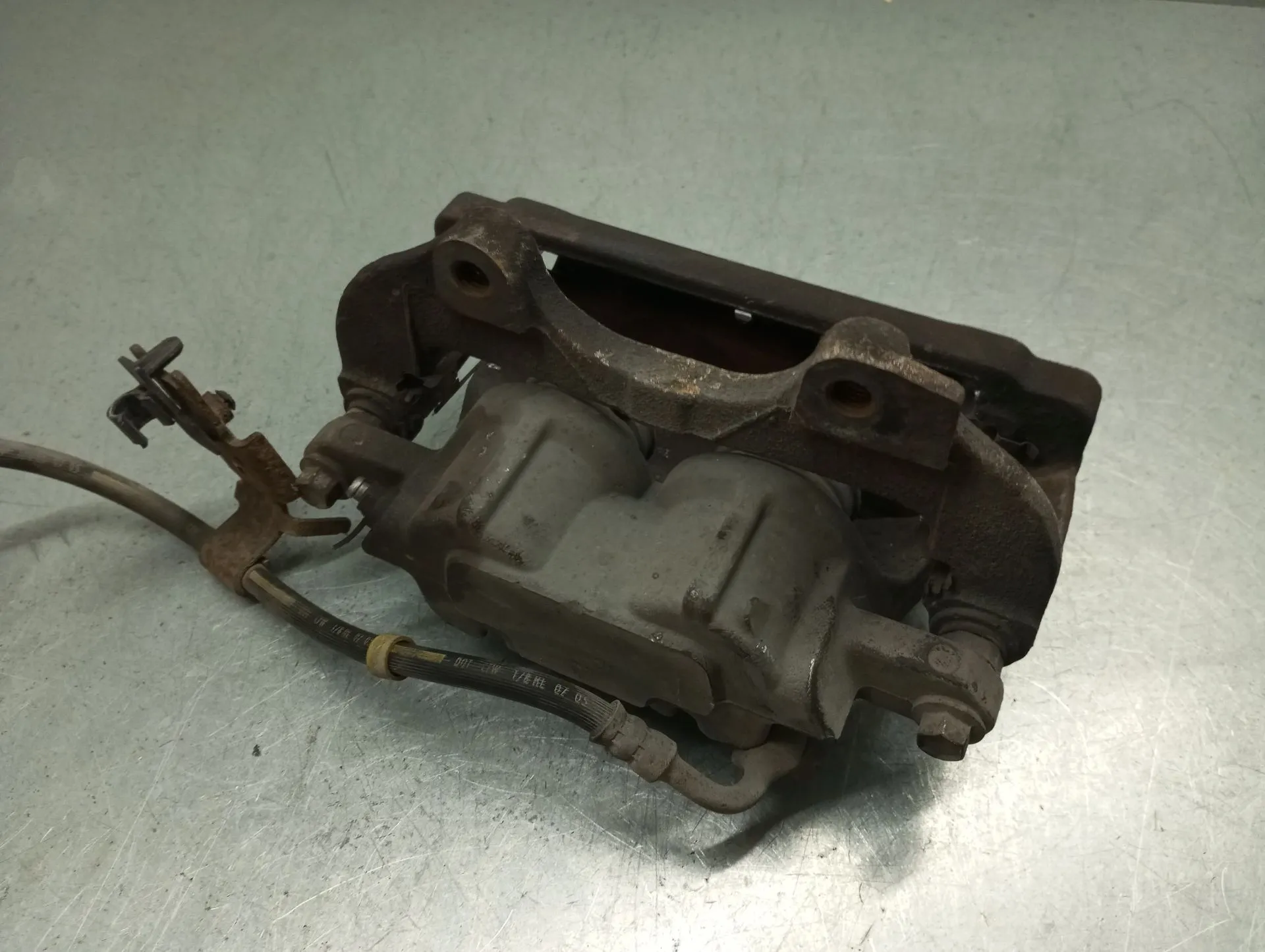 Pinça travão / maxila de travão frente esquerda CHRYSLER 300 C Touring (LX) Imagem-3