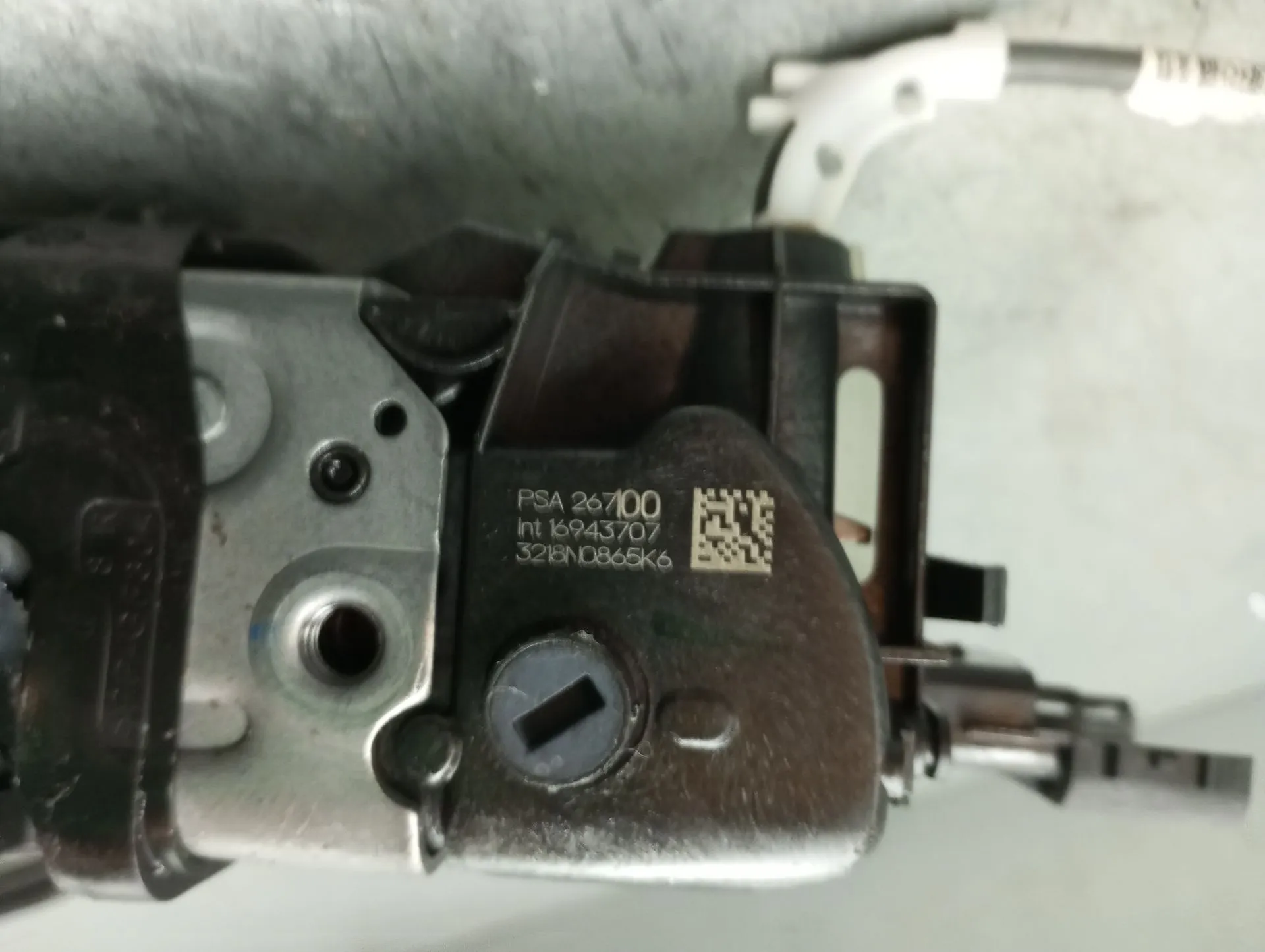 Fechadura / fecho porta trás direito OPEL Crossland X (75) Imagem-4