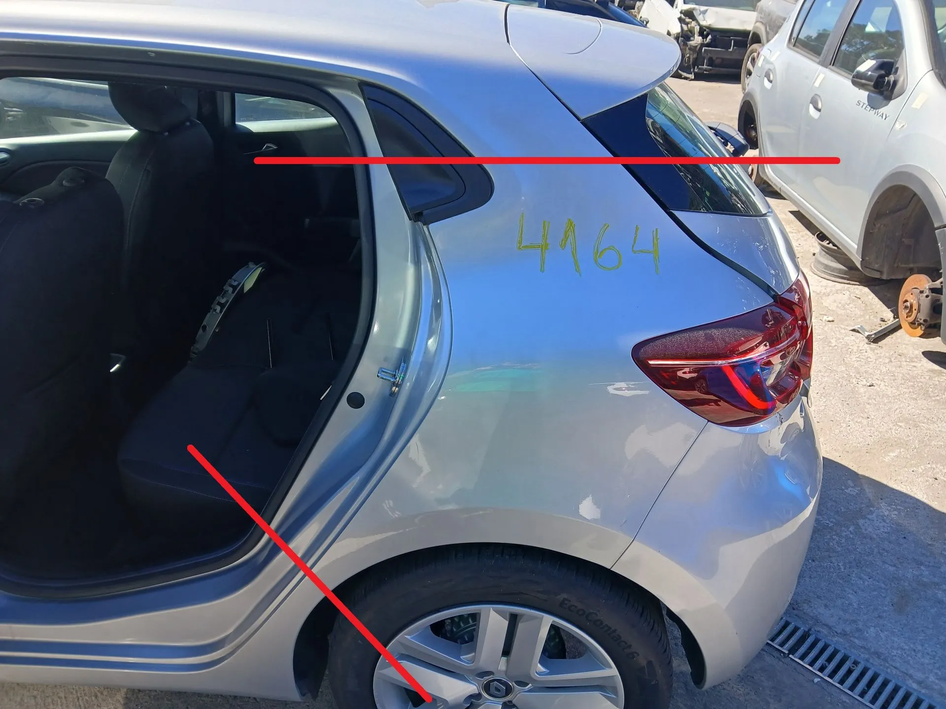 Pannello posteriore sinistro RENAULT Clio V (BF_)