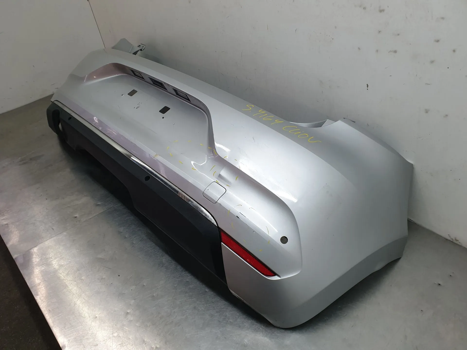 Parachoques Trasero RENAULT Clio V (BF_) Imagem-1