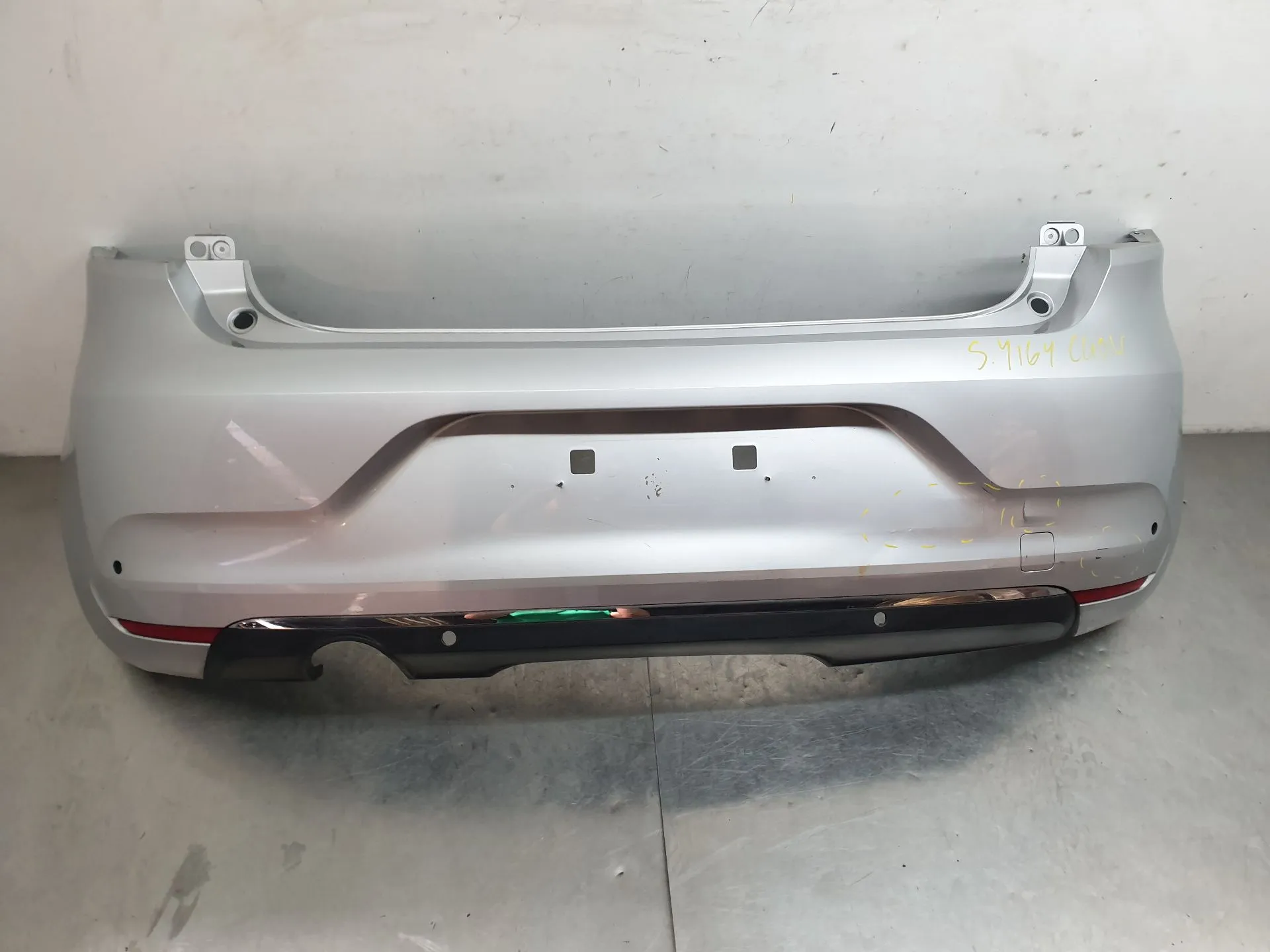 Parachoques Trasero RENAULT Clio V (BF_) Imagem-3