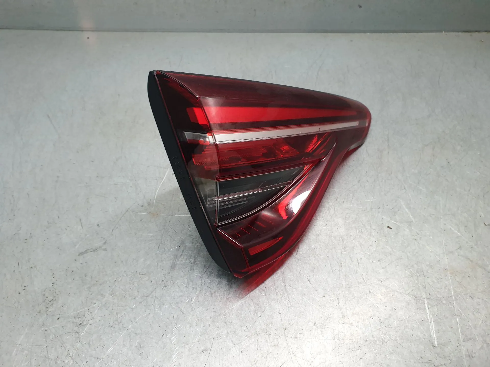 Left Tailgate light  RENAULT Clio V (BF_) Imagem-1